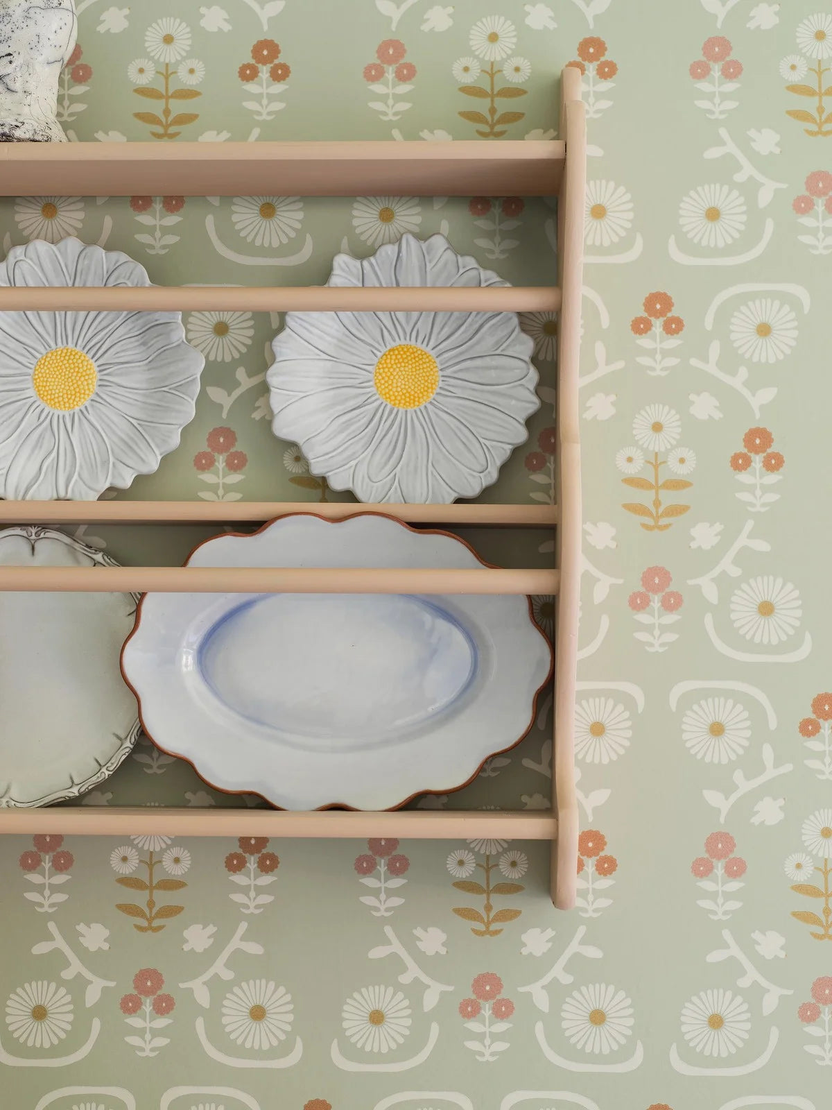 ISOLDE Green Floral Pattern Wallpaper with Cream