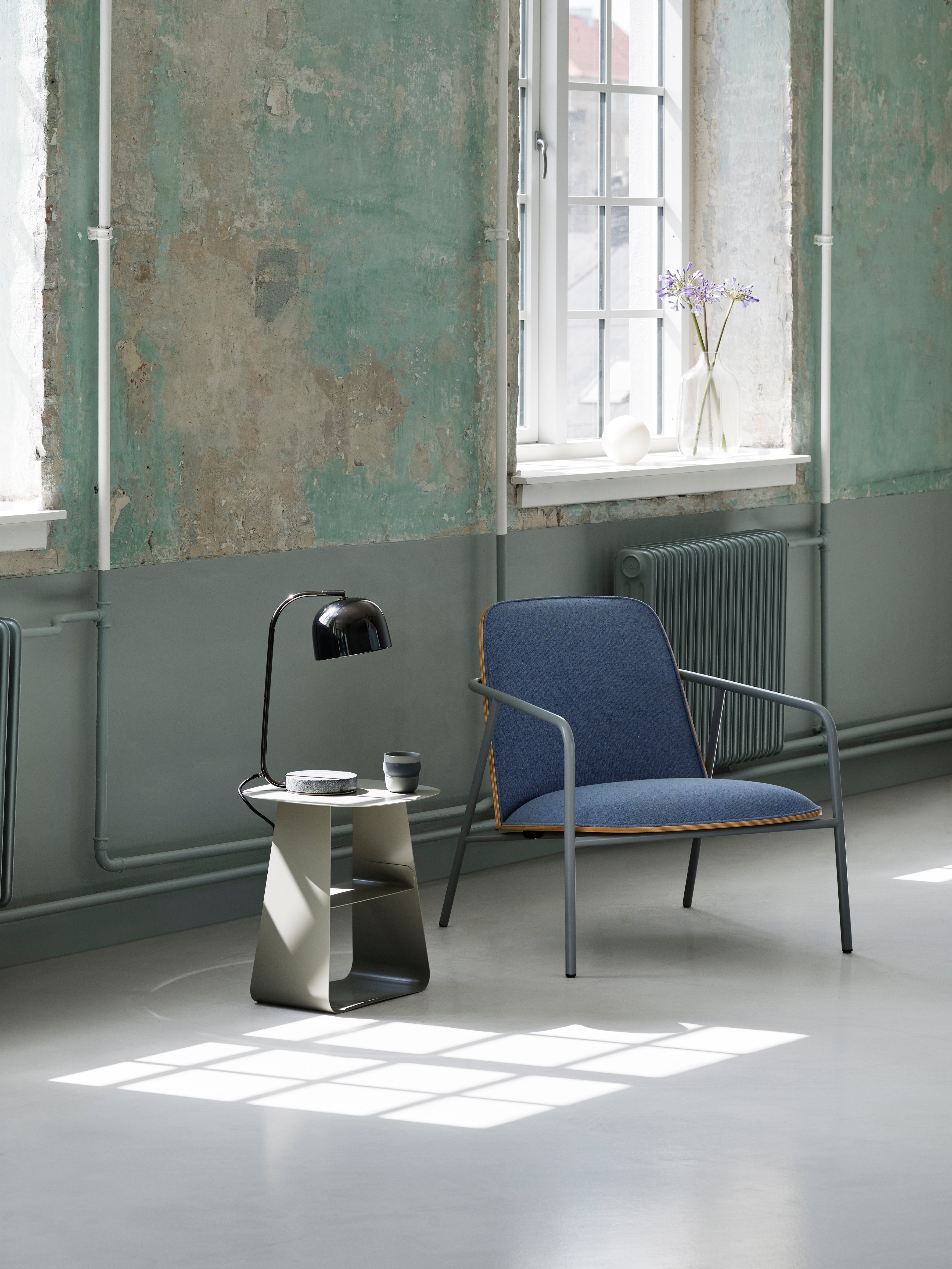 GRANT schwarze Tischleuchte mit schwarzem Granit