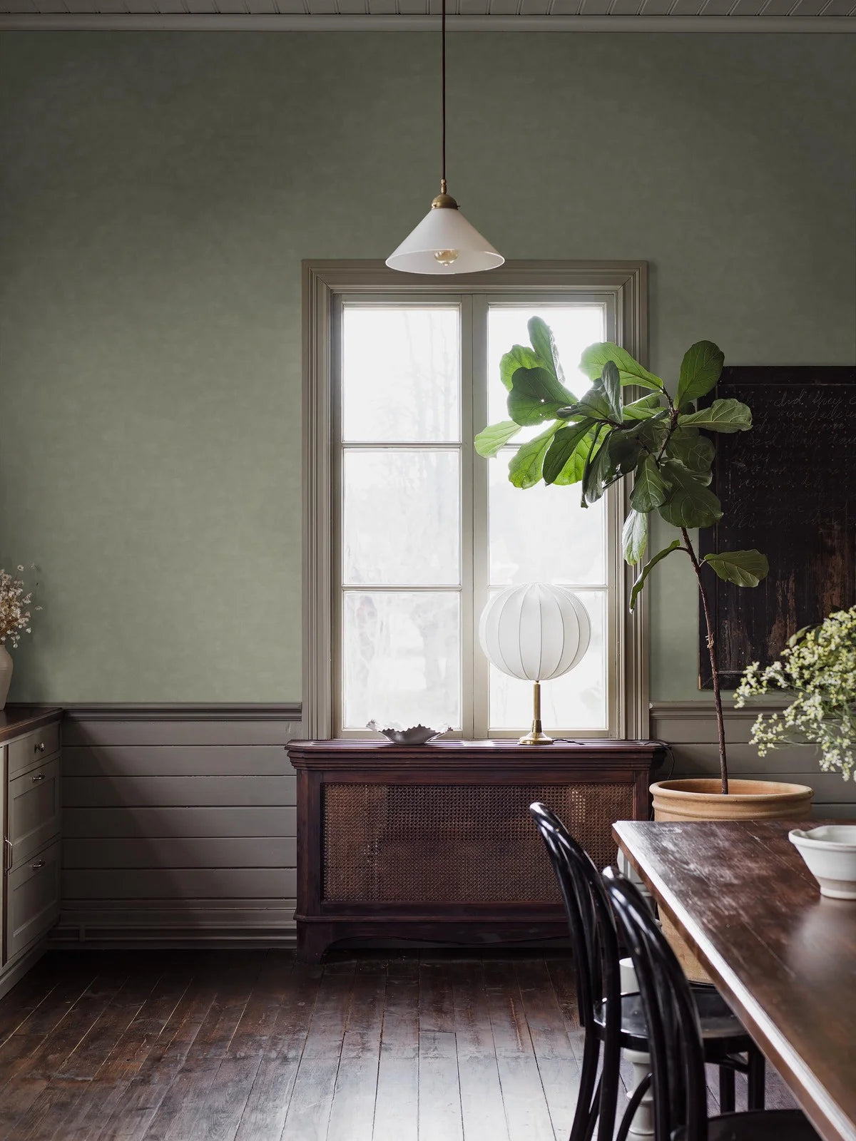 Canvas-like Wallpaper SHADES - PHONOLITE muted green