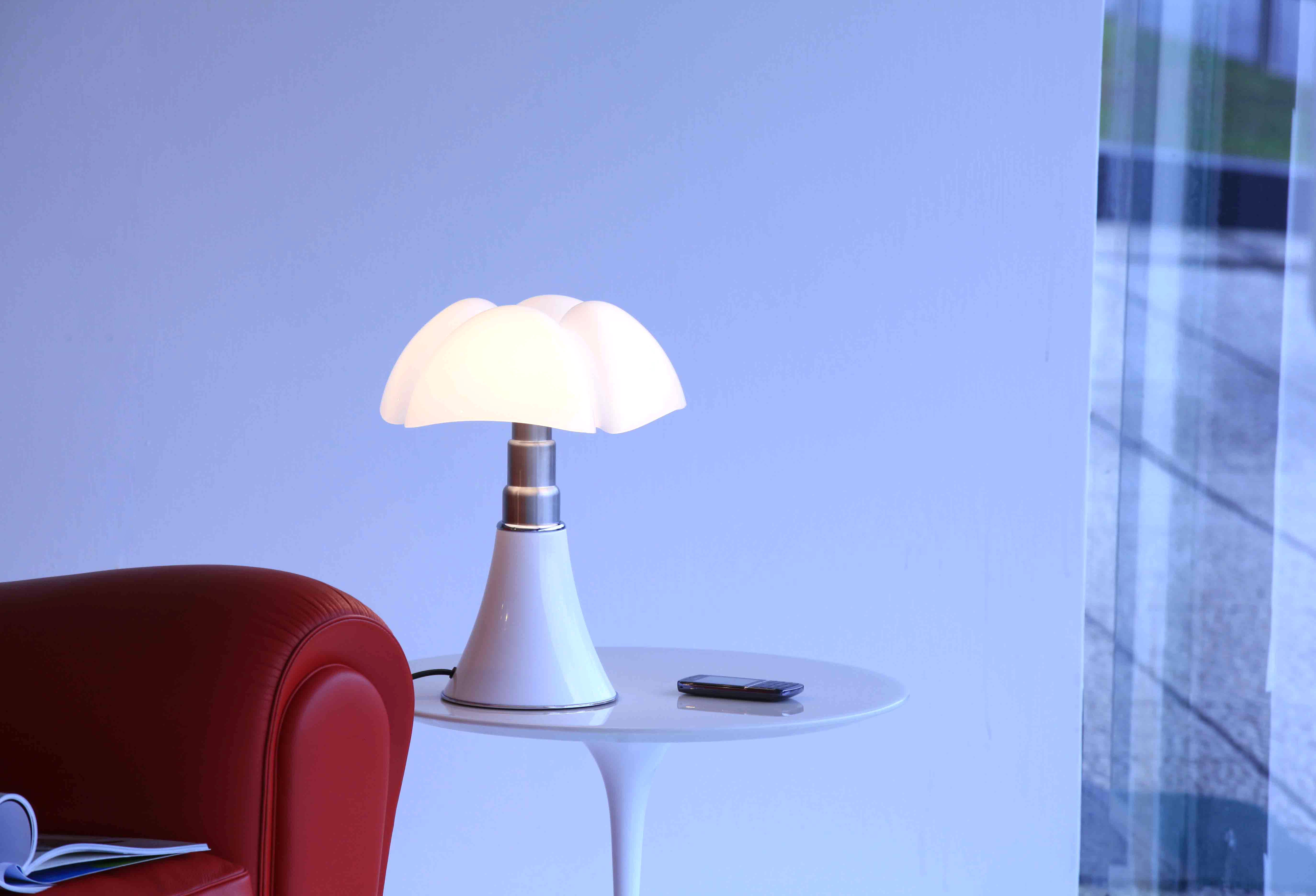 MINIPIPISTRELLO Table Lamp with Opal Shade and White Base