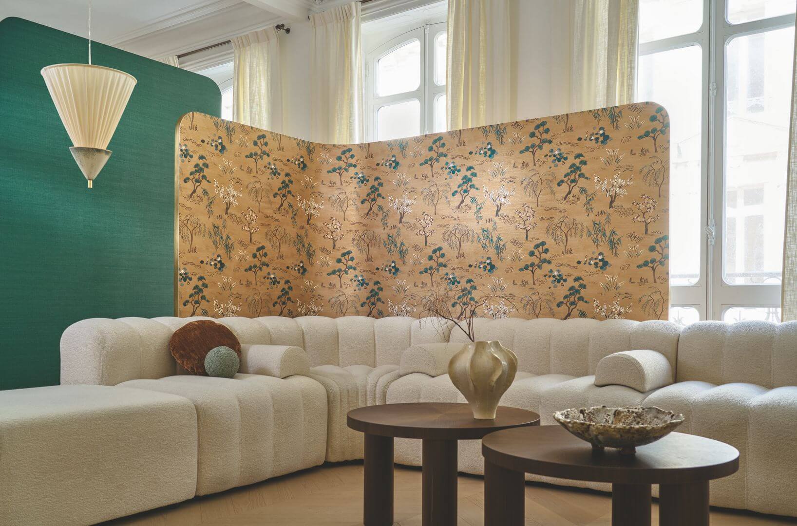 Structural wallpaper with an oriental tree plant motif LEGENDES - PÉTROLE sea green