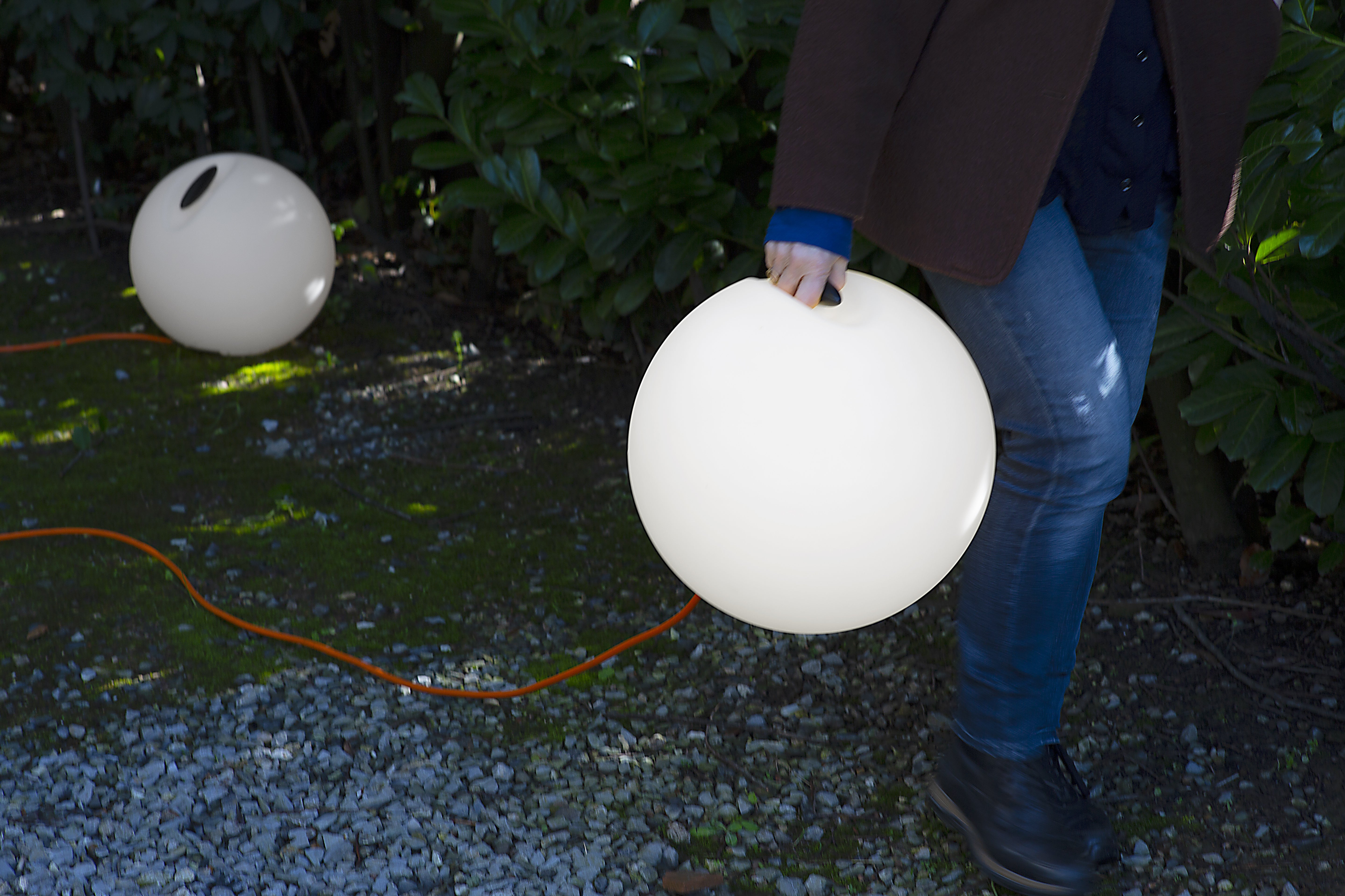 Buiten vloerlamp BOWL wit