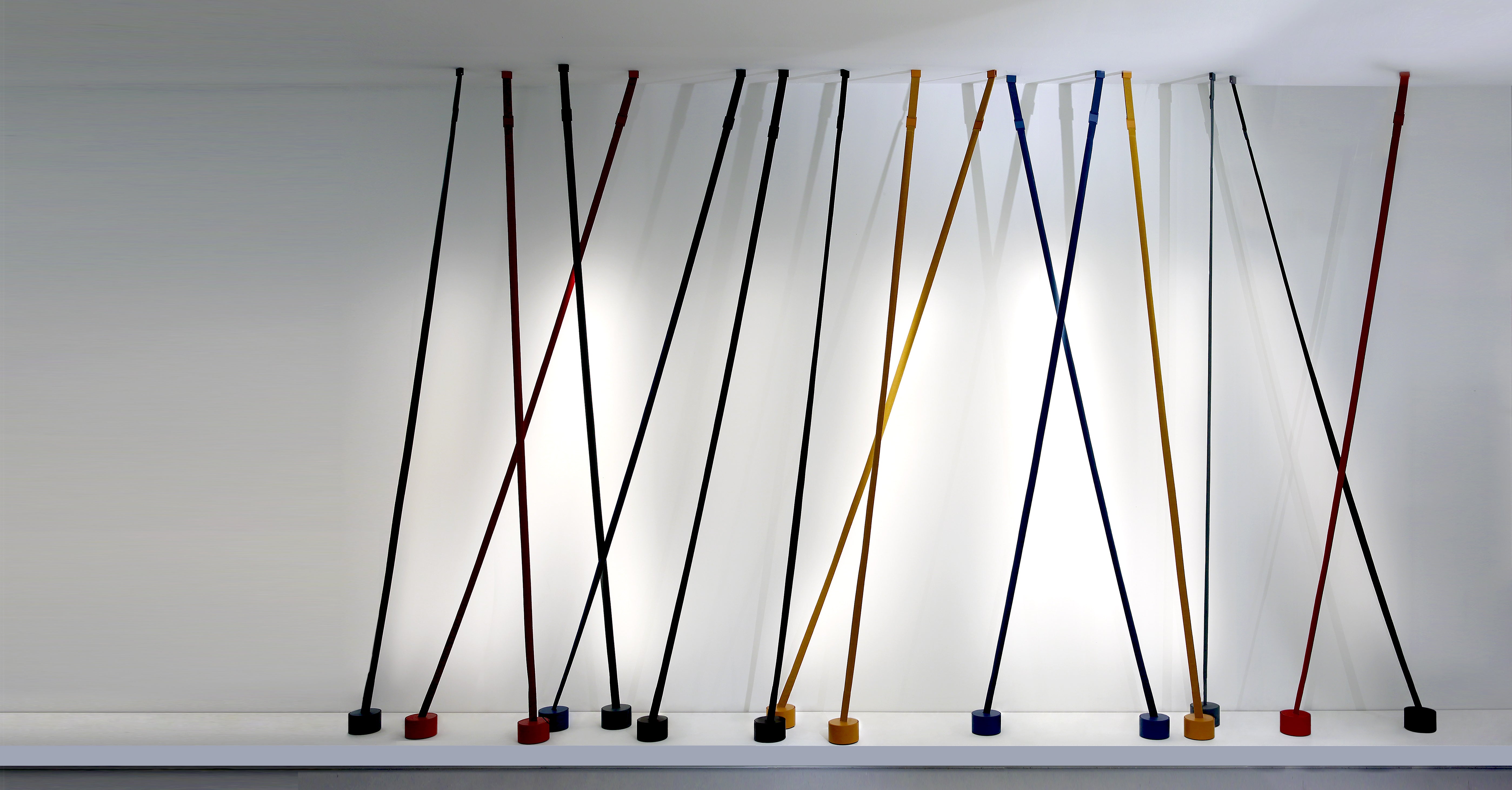 Vloerlamp ELASTICA grijs
