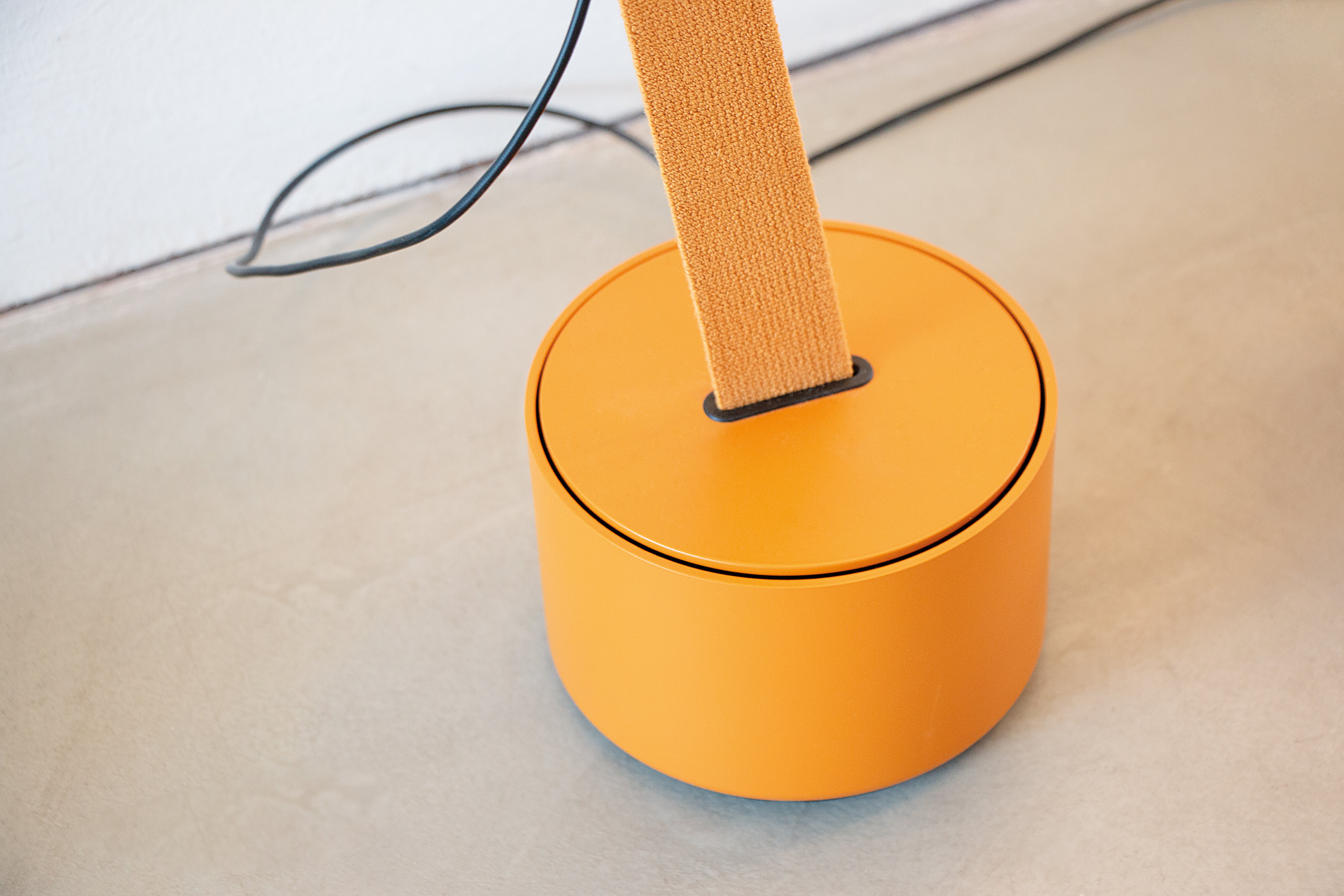 Vloerlamp ELASTICA grijs