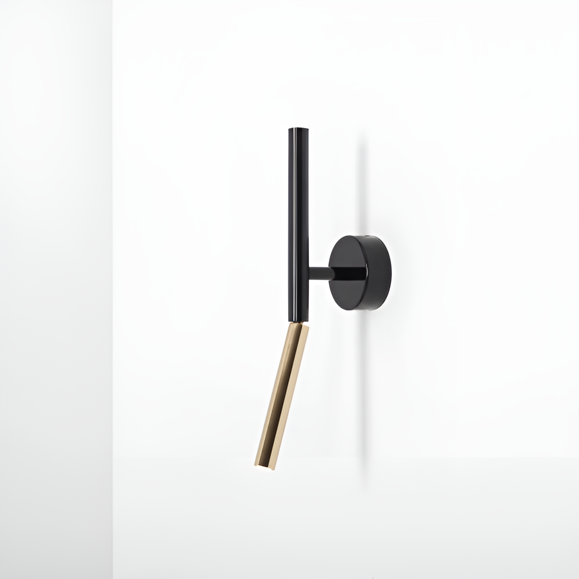 Kinkiet STICK czarny ze złotym