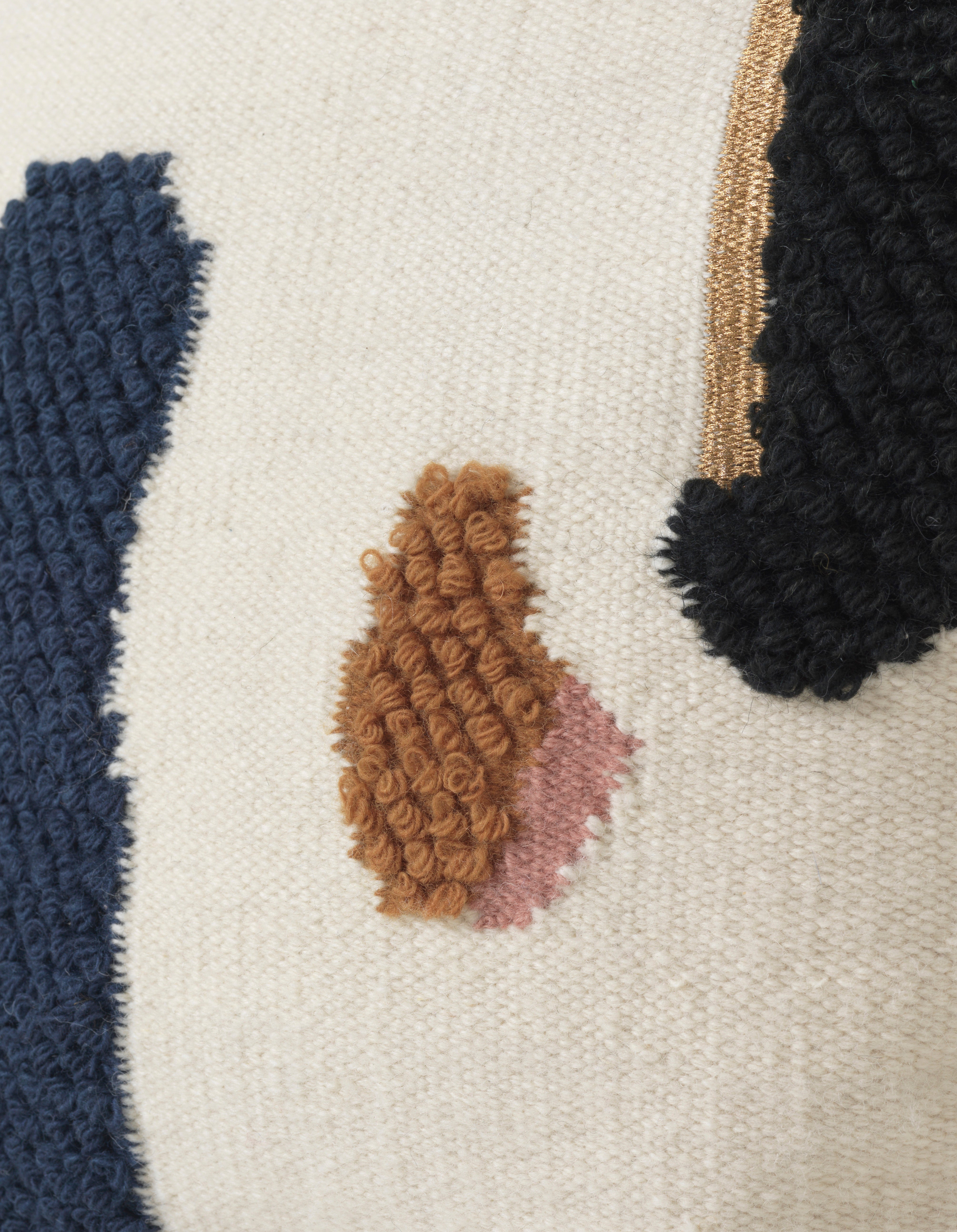 Kissen LOOP creme mit Blau und Braun