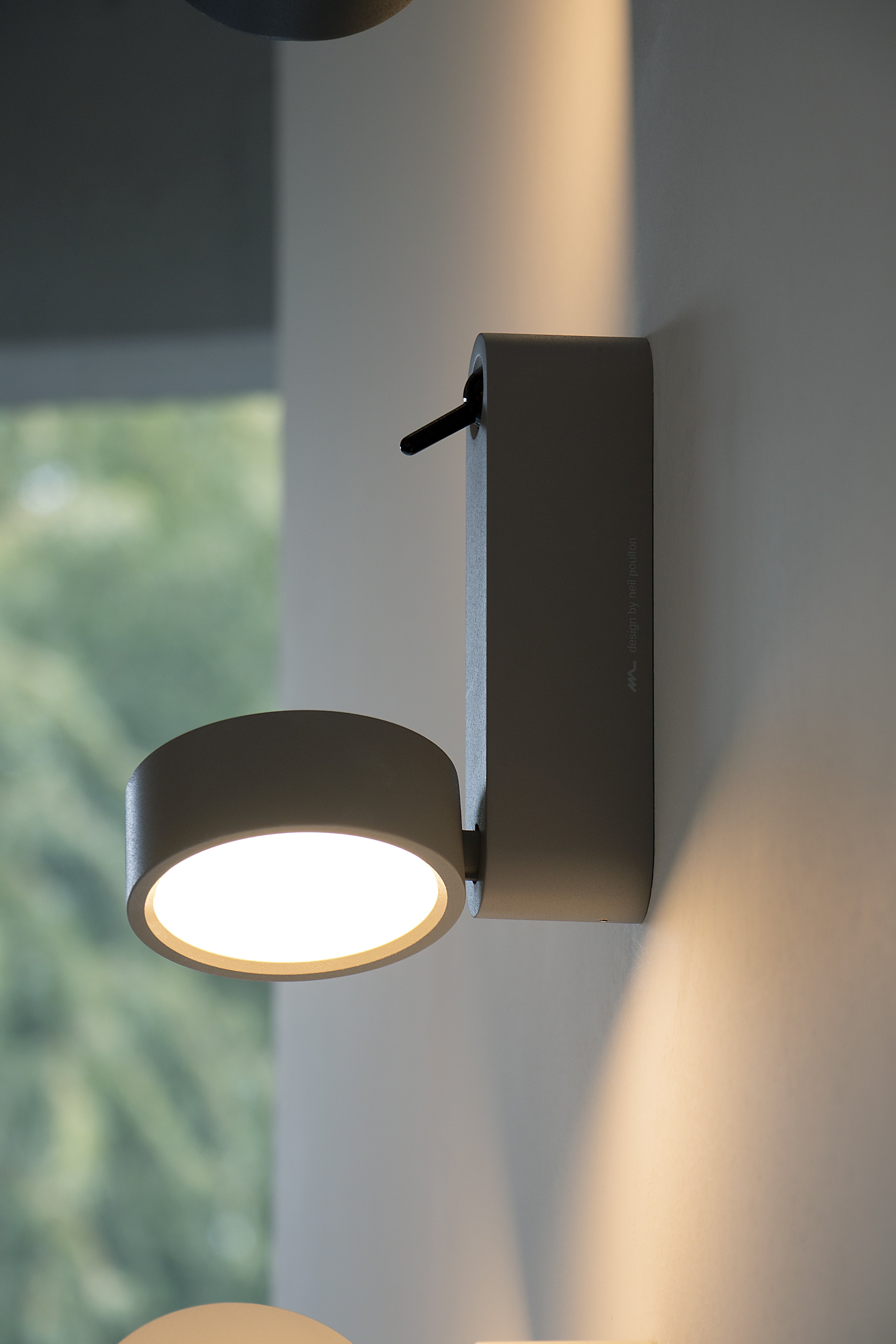 Wandleuchte TOGGLE weiß