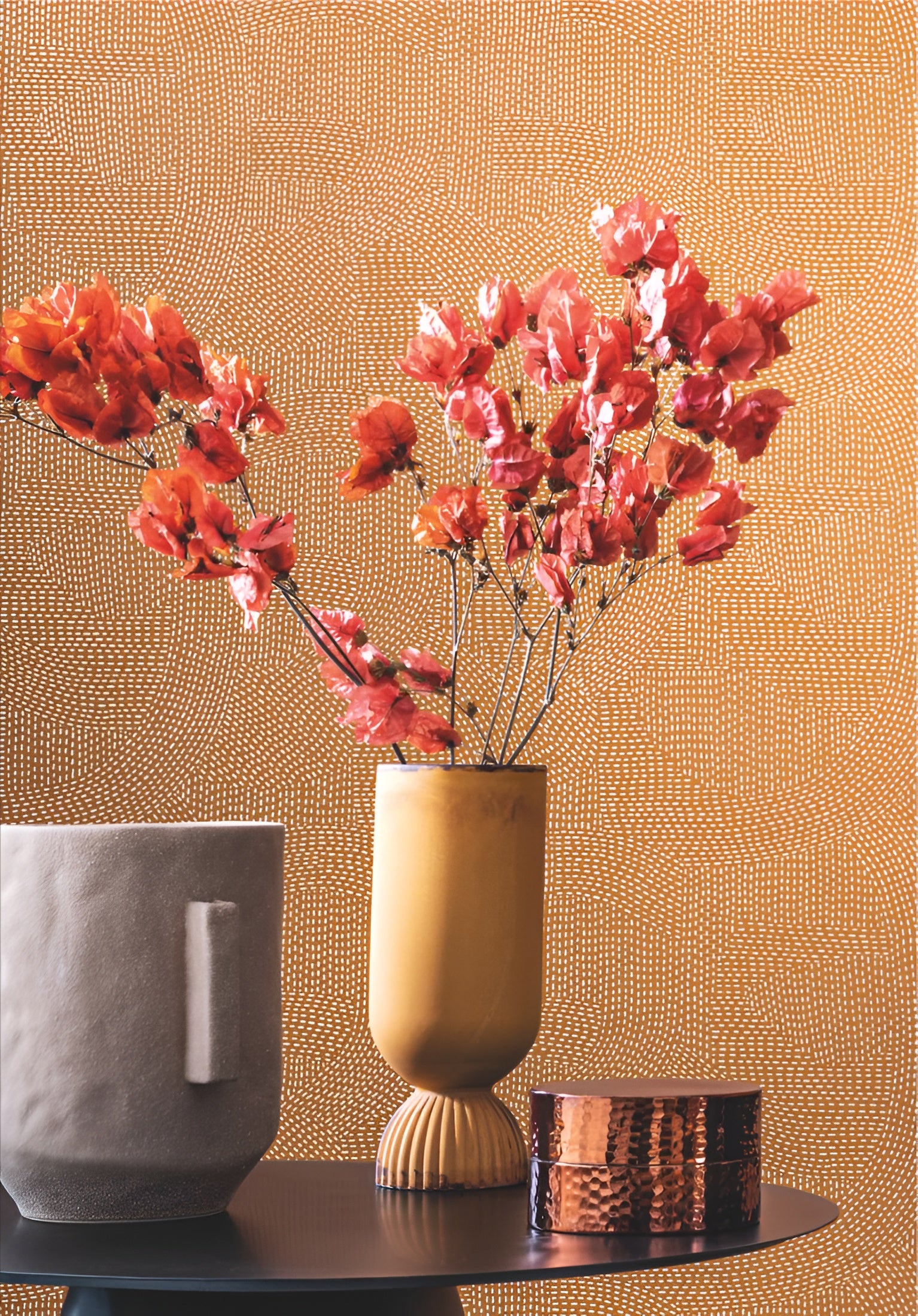 Tapete mit abstraktem Muster FRANZ - RIVIERE blau mit Weiß