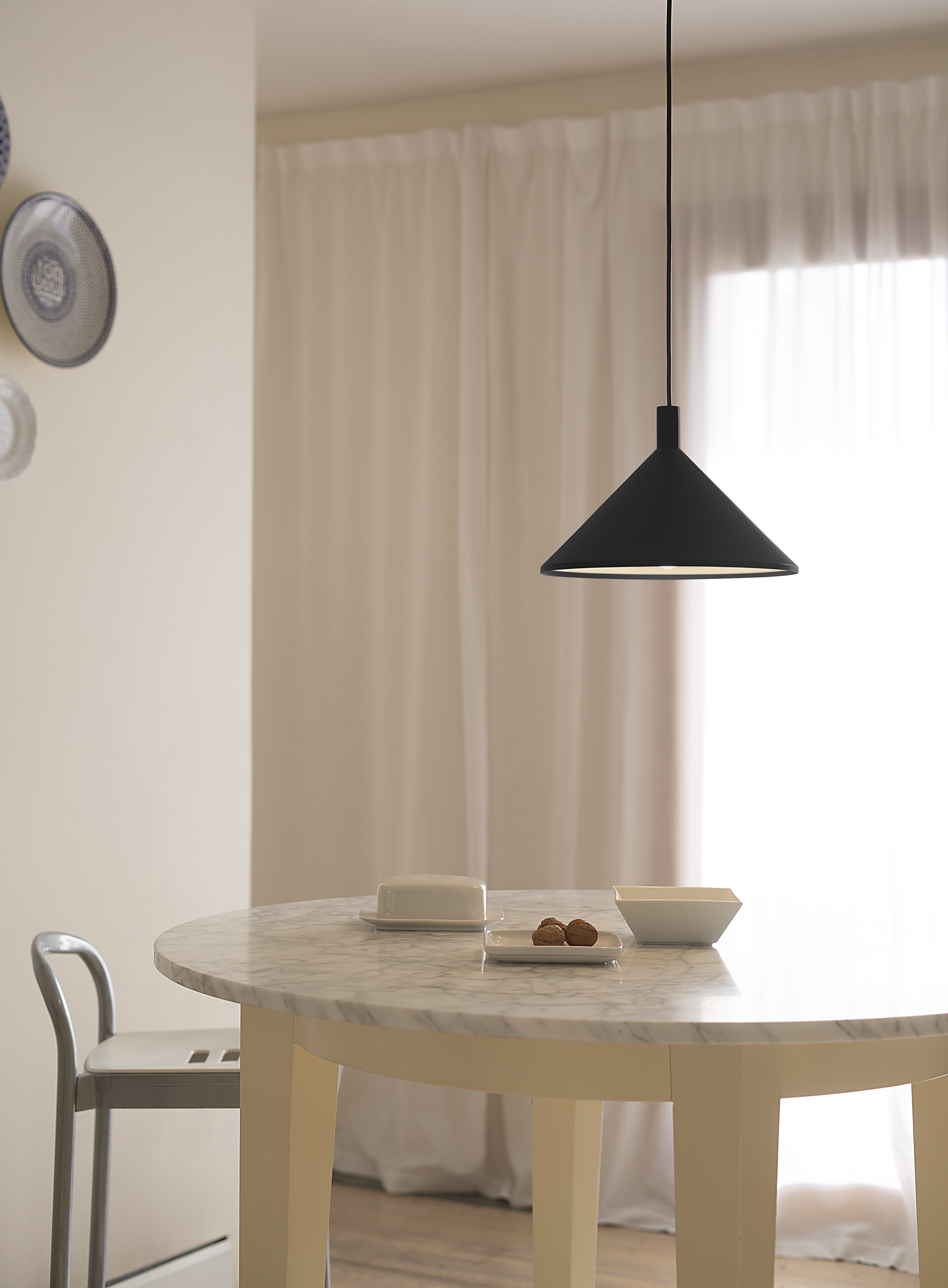 Hanglamp CONO wit