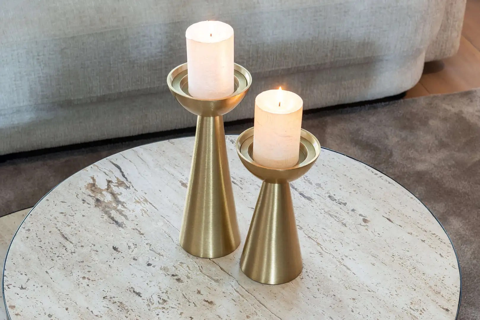 Koffietafel AVALON travertijn met een bruine basis