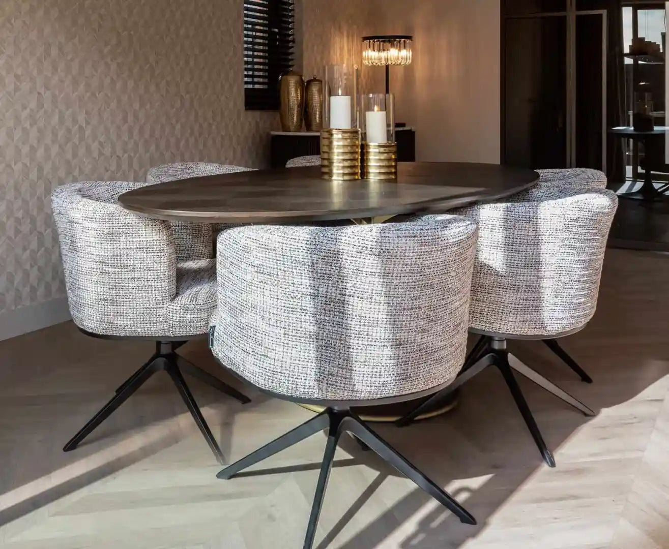 LUXOR brown oval table with a gold base