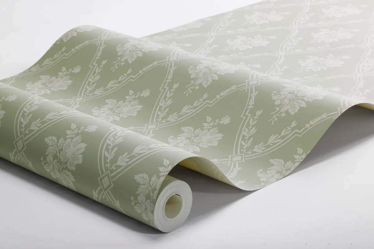 Non-woven paper wallpaper with a botanical pattern VÄSTIGÅRN green
