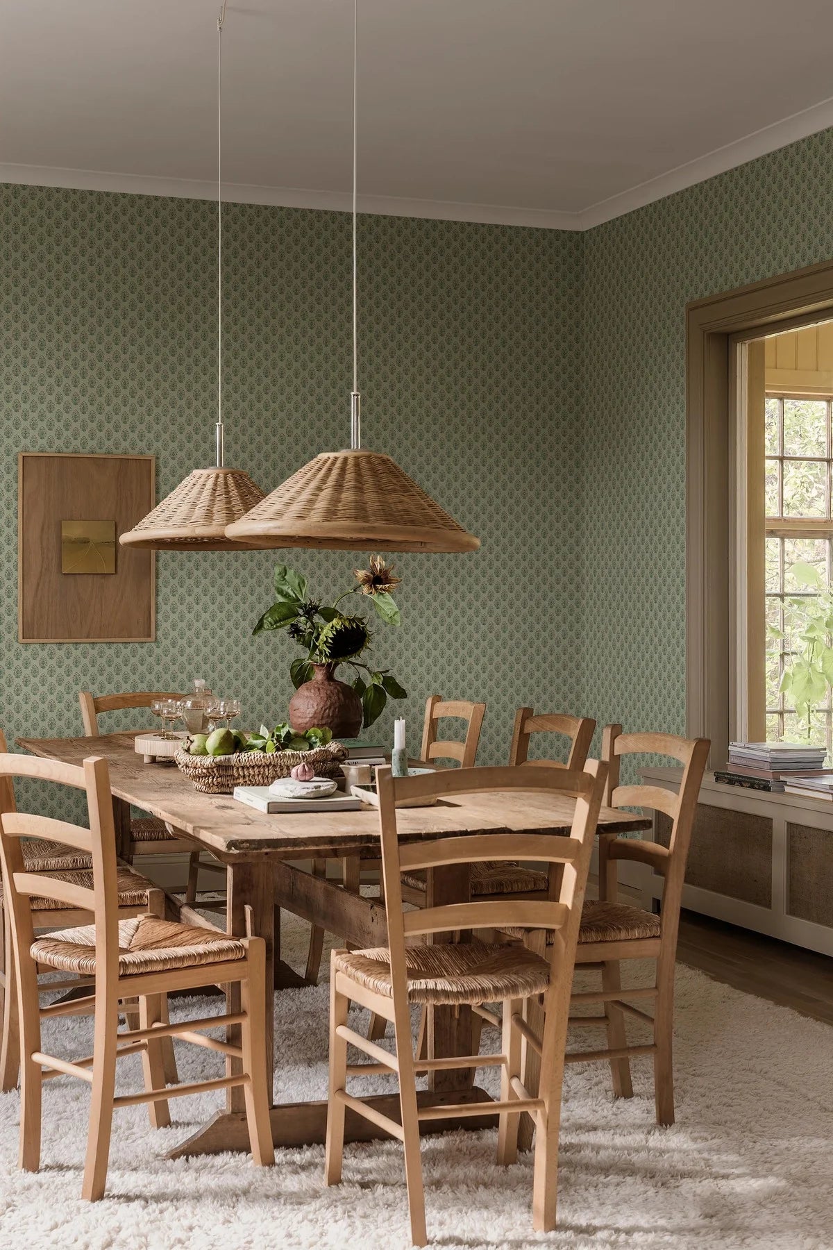 Tapete mit pflanzlichem Blumenmotiv SIBYLLA grün mit beige