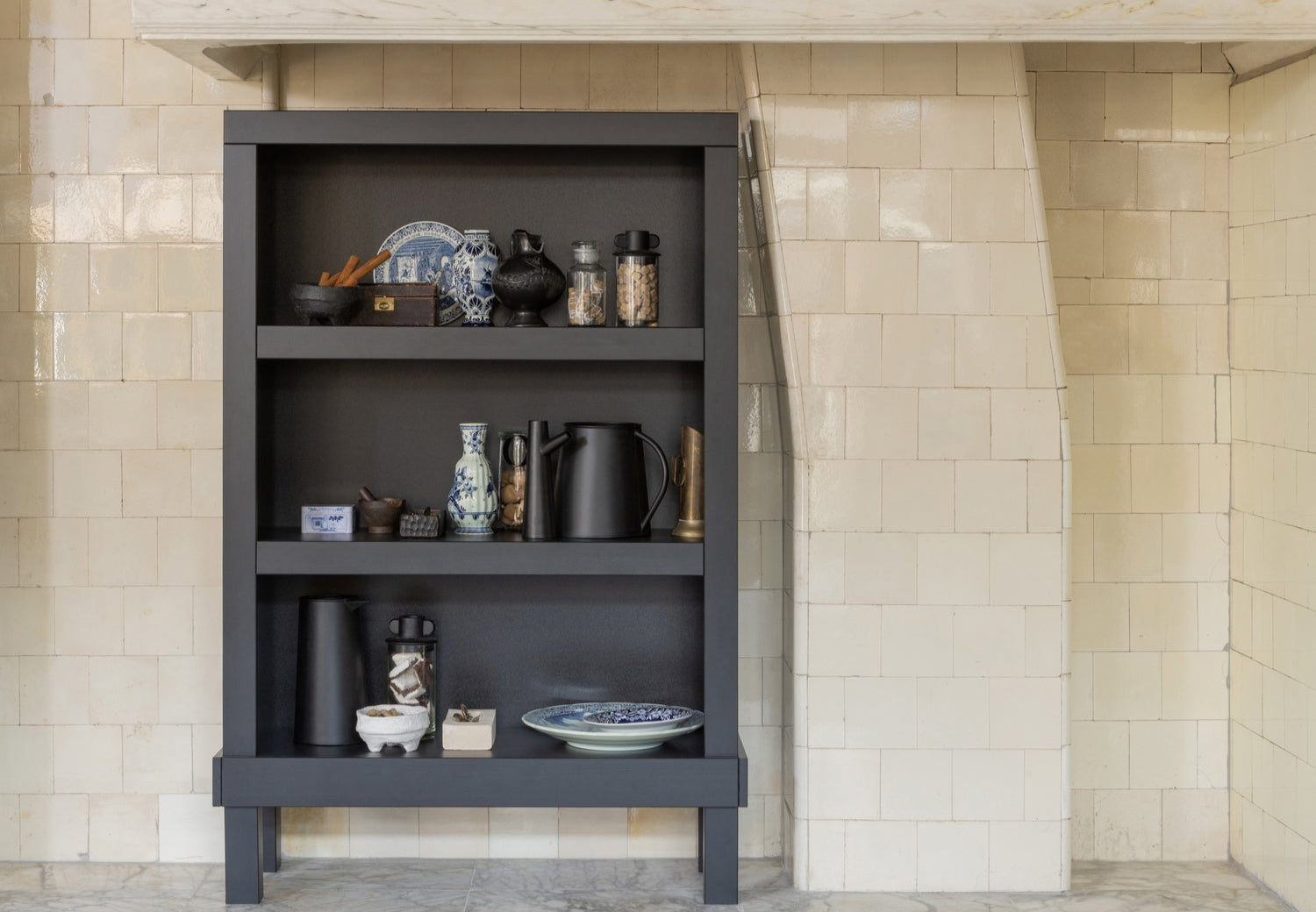 Open vitrine BONK zwarte den