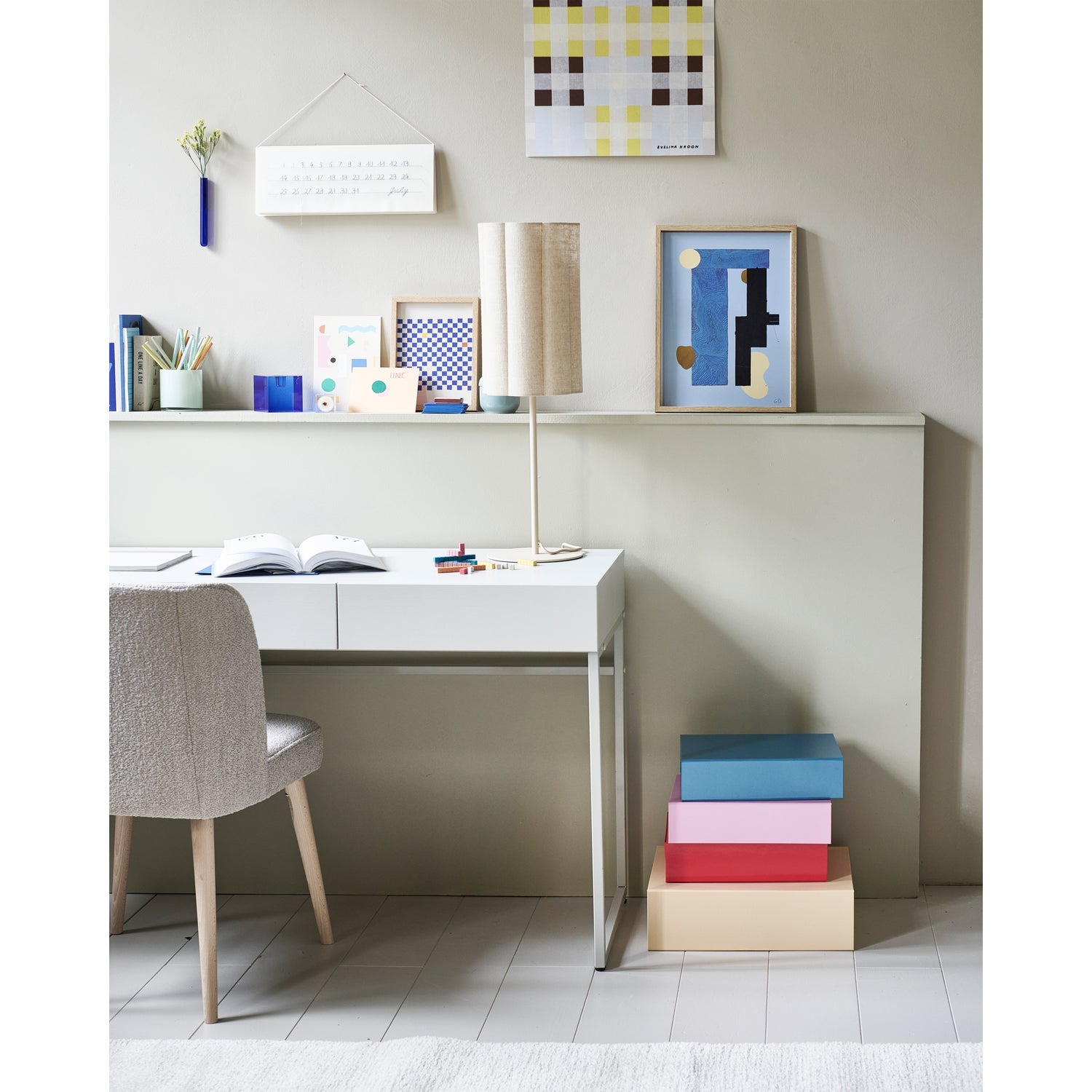 Stoel FORCE lichtgrijze bouclé [Amelia]