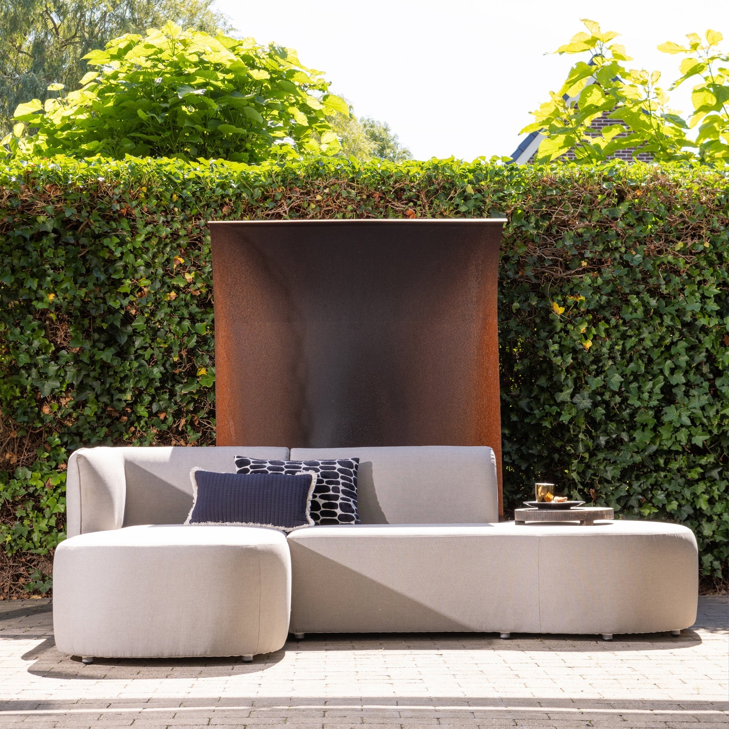 Hoekbank voor de tuin links CHIOS zandkleurig