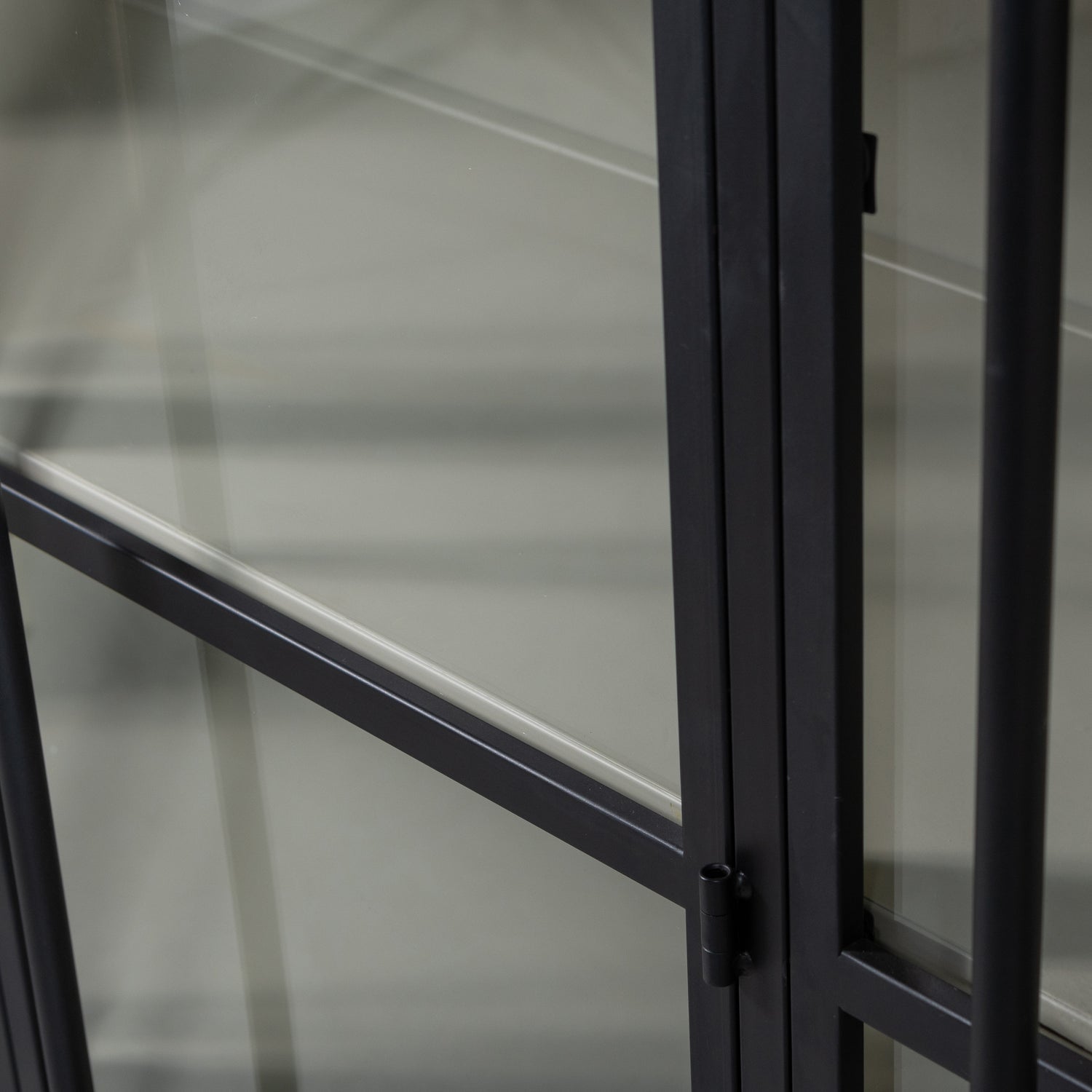 Witryna 3-drzwiowa EXHIBIT czarny