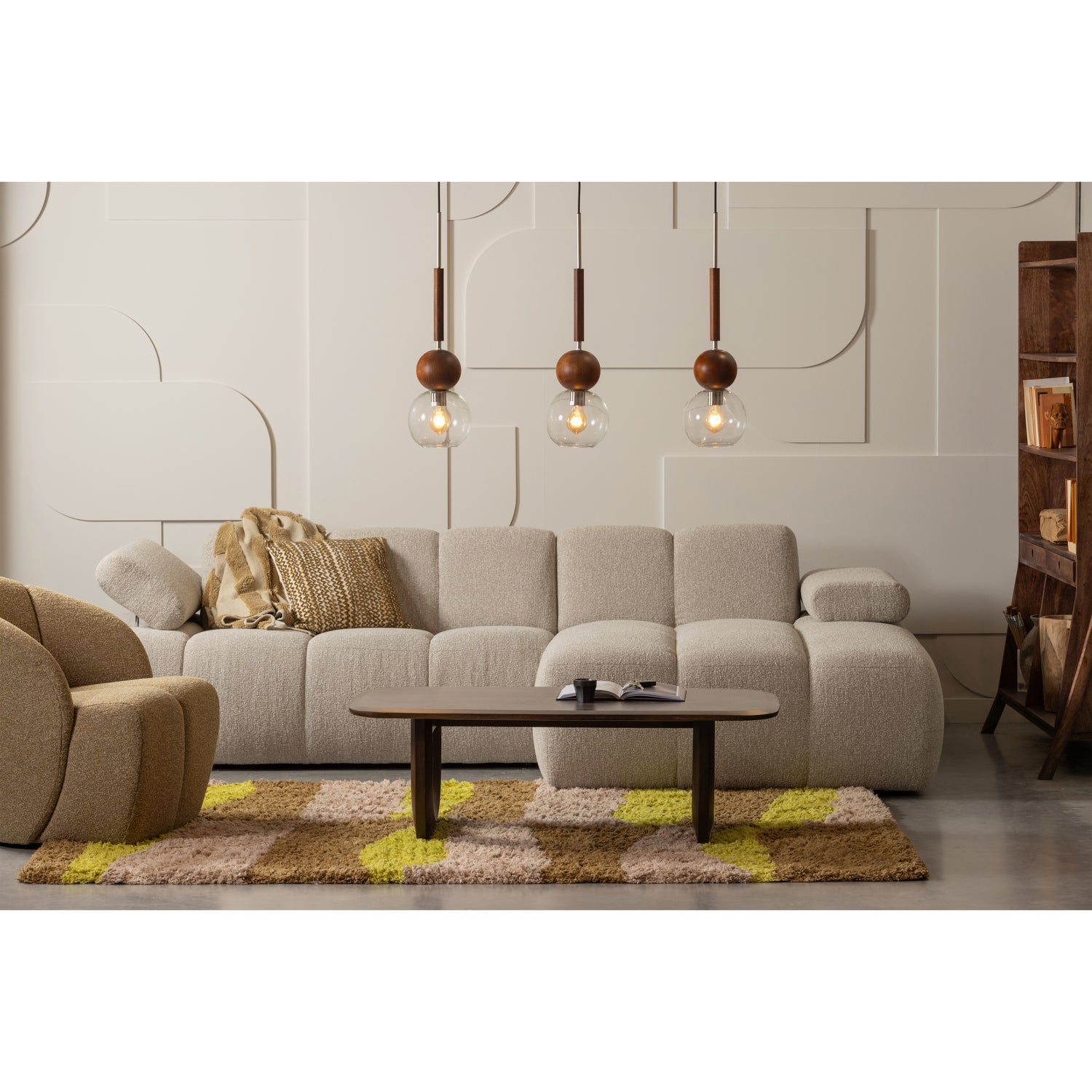 Draaistoel MOJO donker honing bouclé