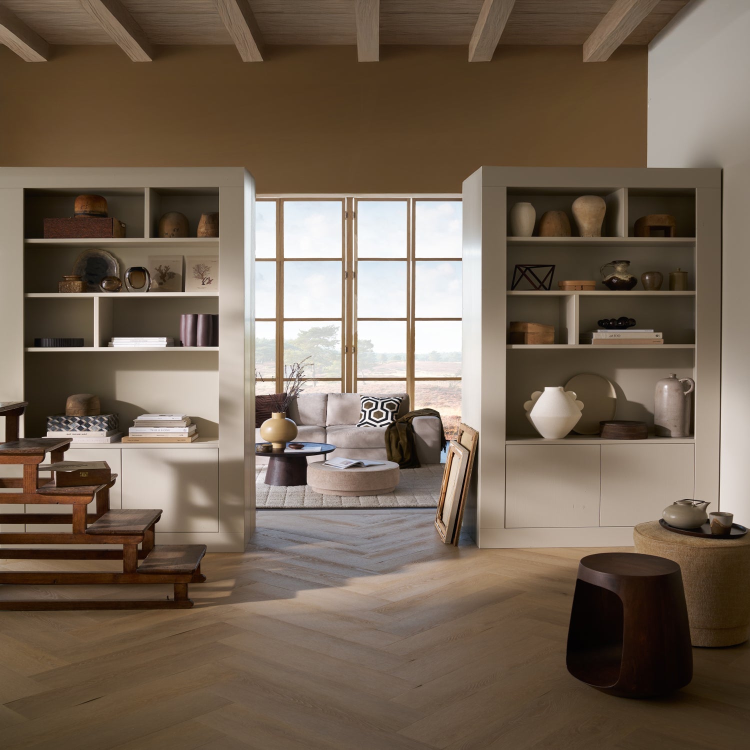 WALLCOVER grijsbeige rek