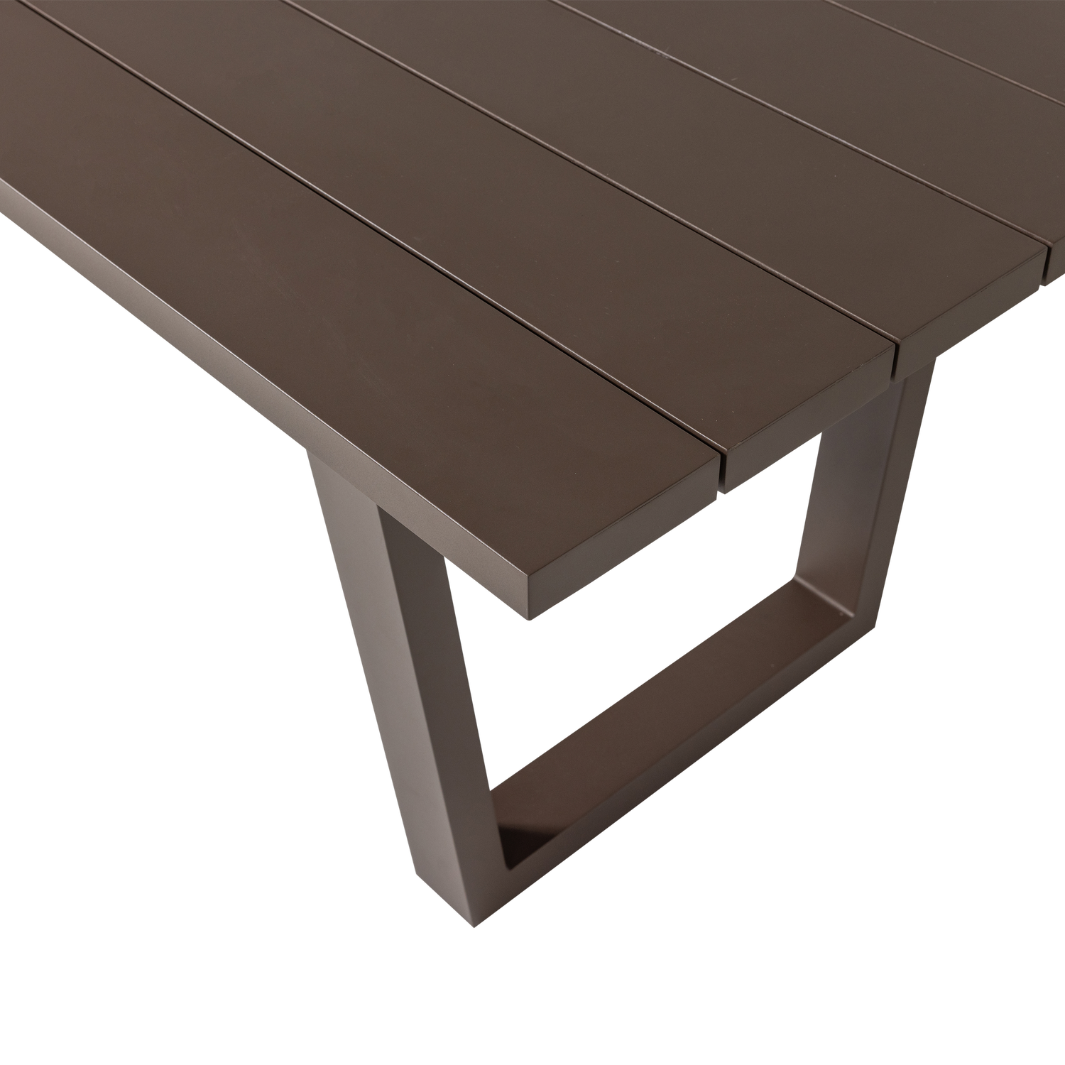 BEAR Brown Garden Table