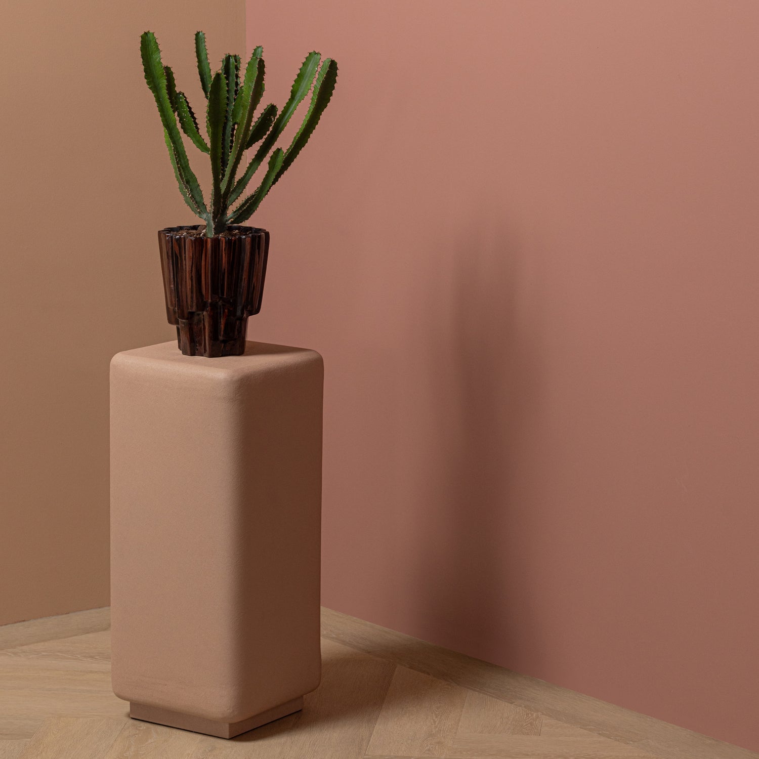 Bloempot DRAVA bruin