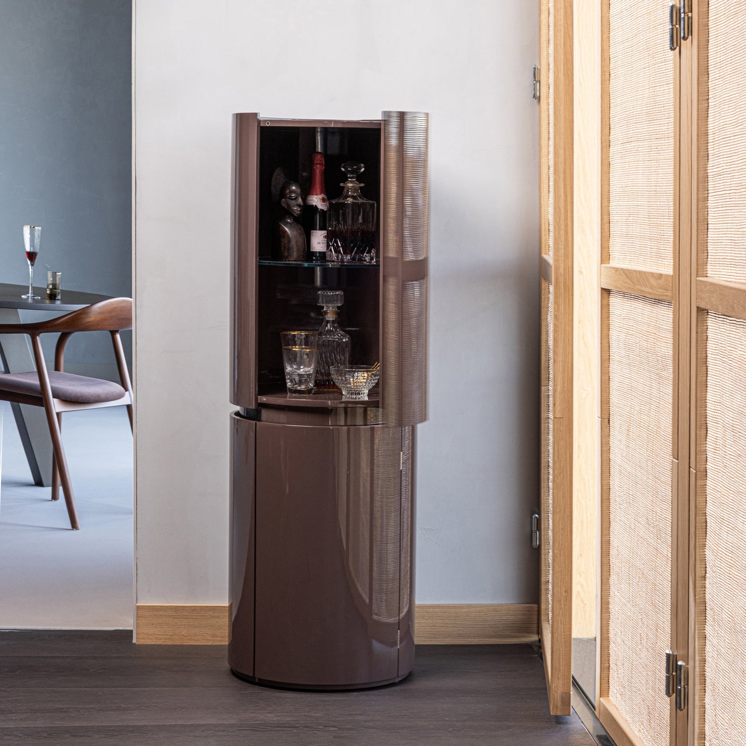 2-türige SERA Schrank braun