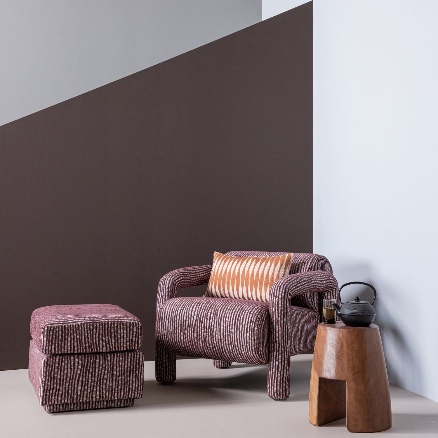 Hocker VIRI aus Holz