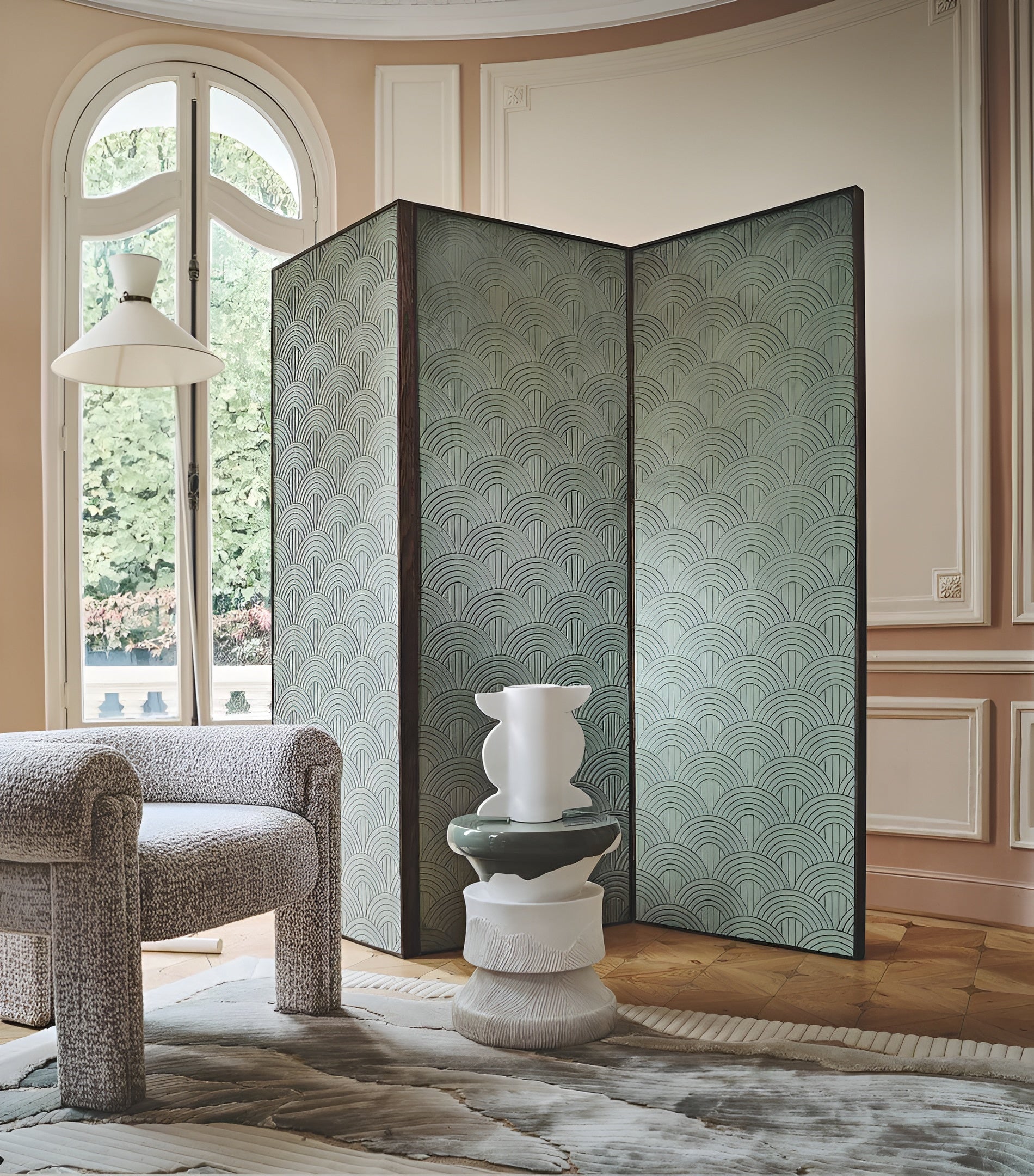 Textile structural wallpaper with a geometric arch pattern VOLUTIS - GRÈGE gray-beige