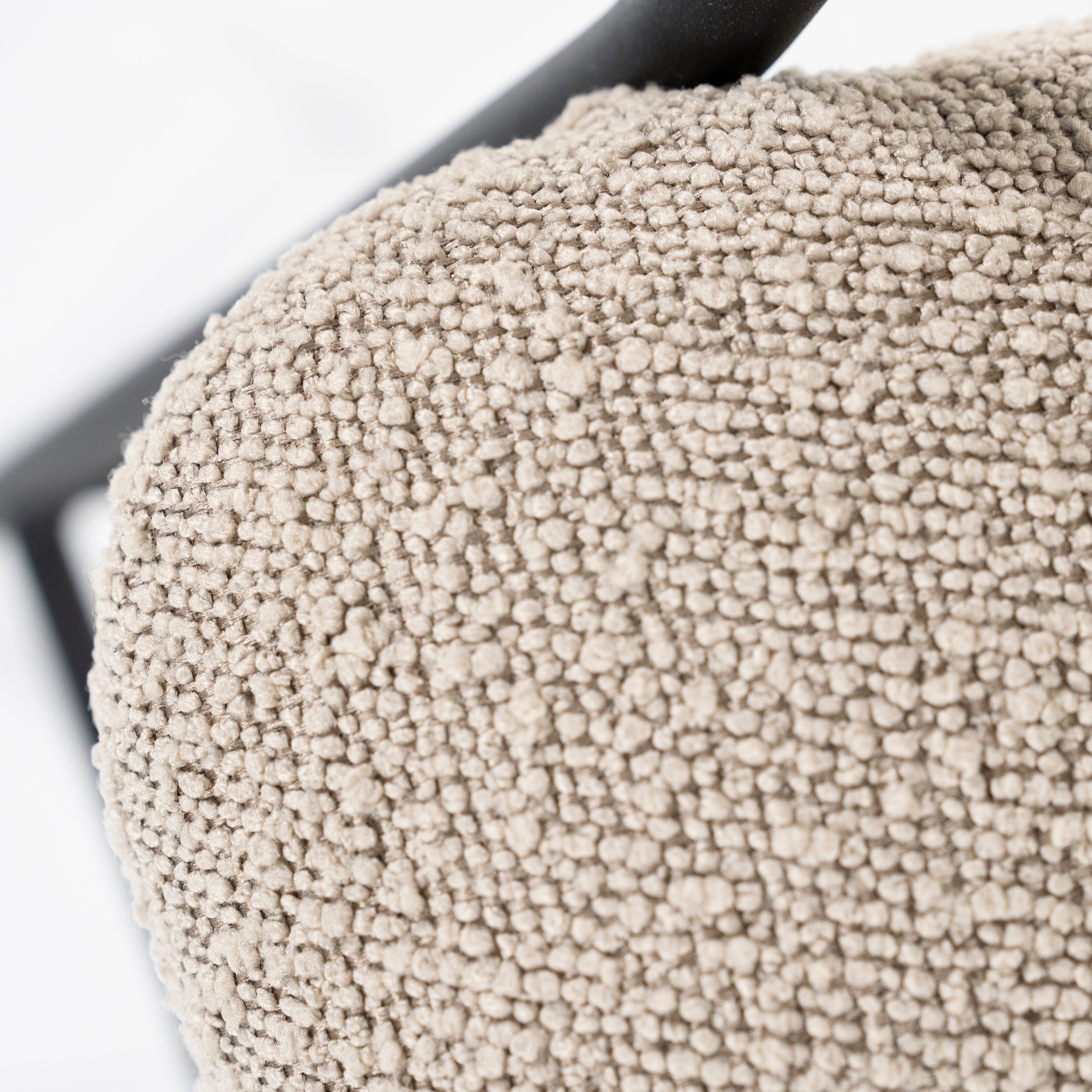 Hocker LUKA taupe met zwarte basis