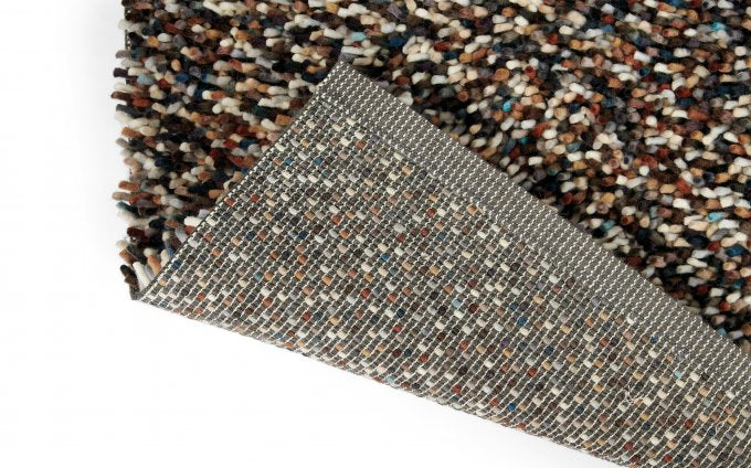 Dywan DOTS brązowy z długim włosiem – styl nowoczesny