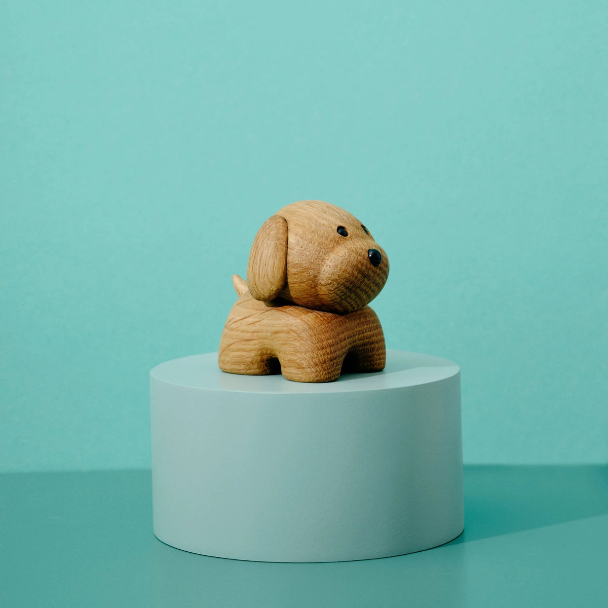 Decoratieve figuur DOG eikenhout