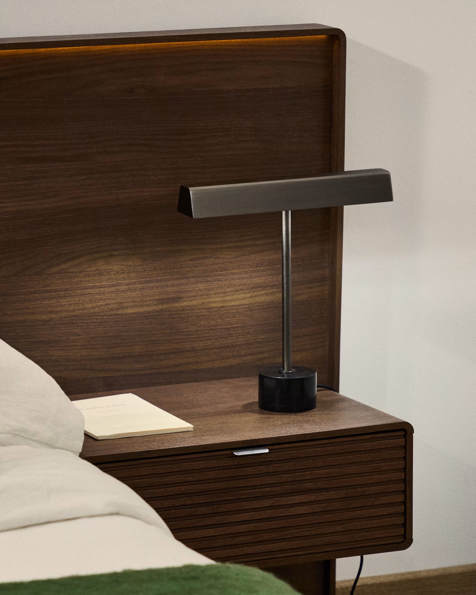 LYNOR black table lamp with black marble base