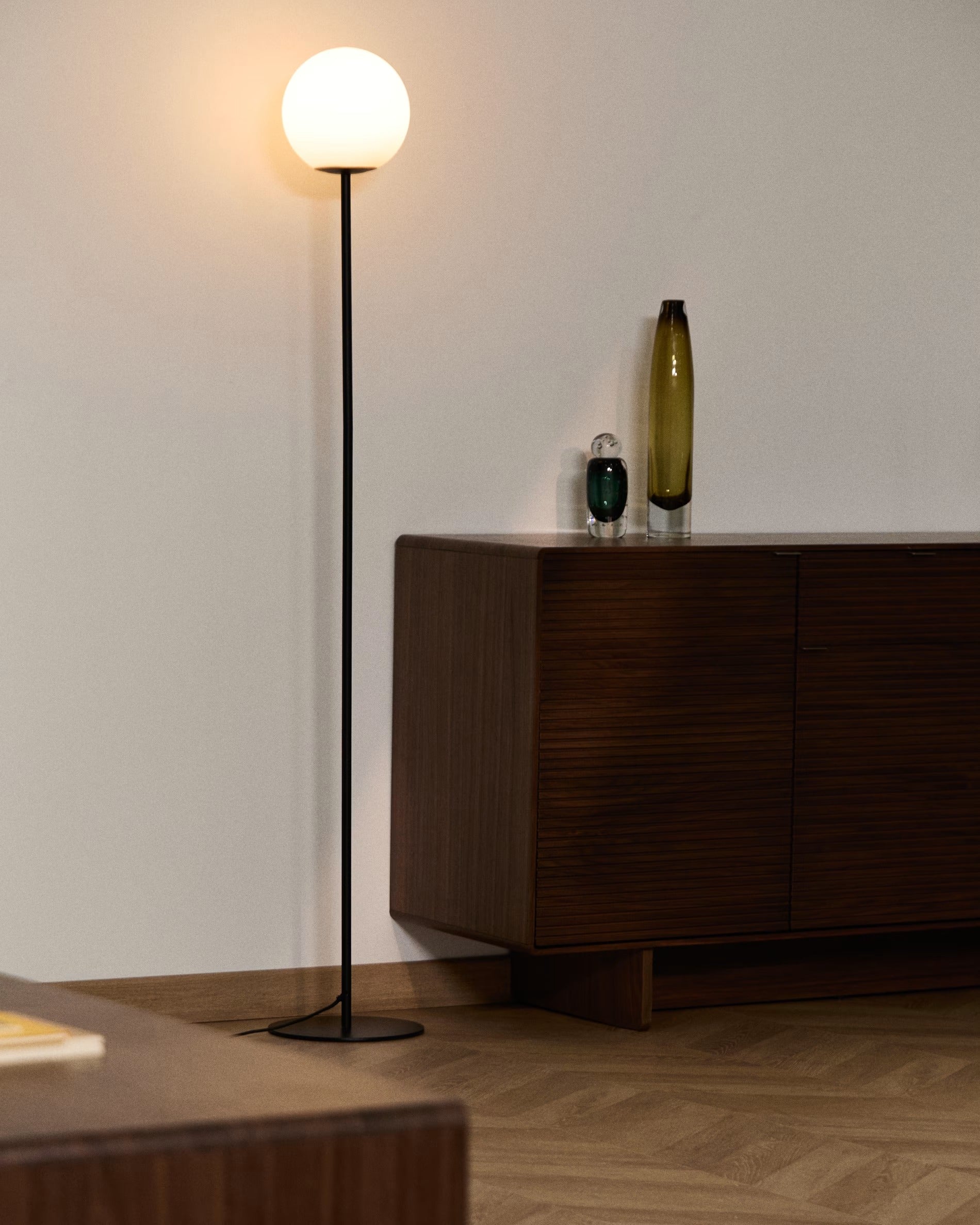 Vloerlamp BRISIA zwart