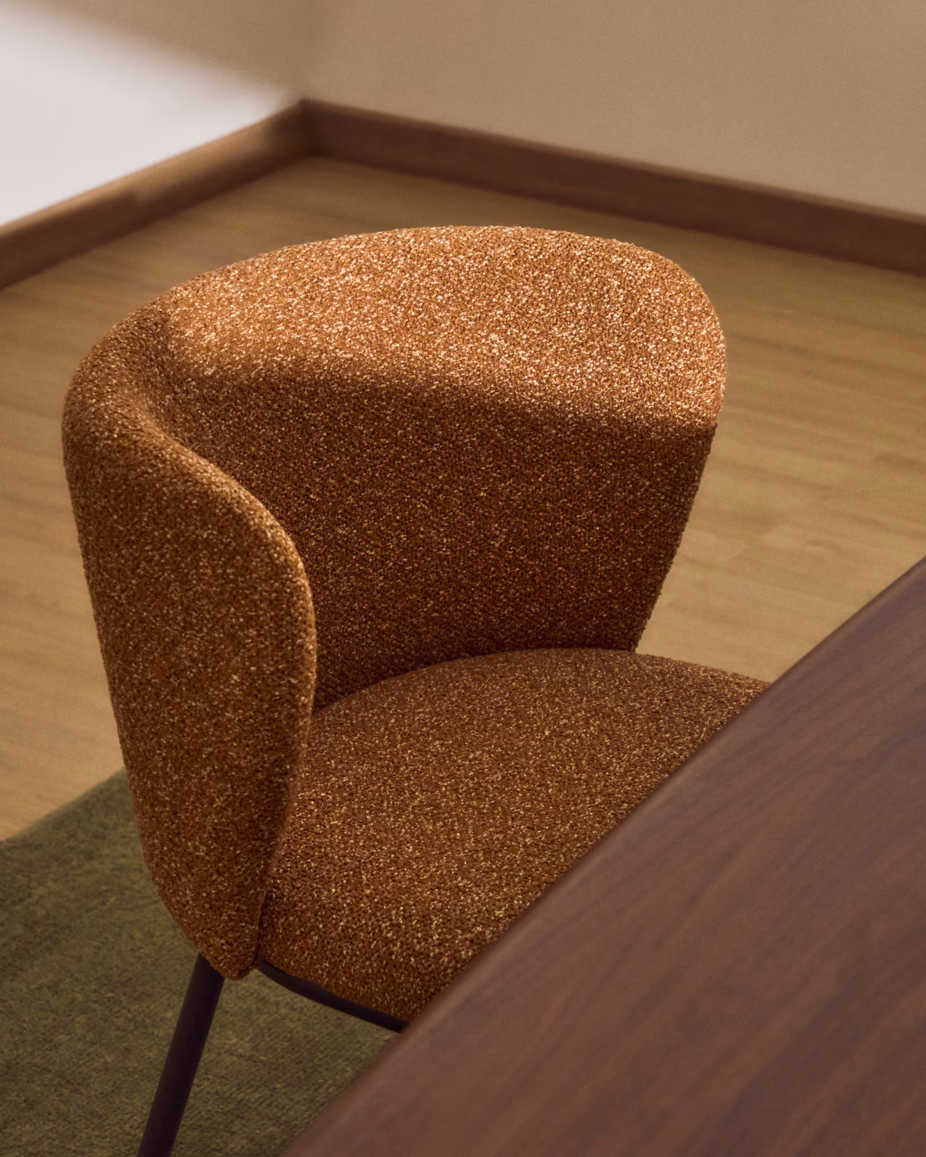 Stuhl CISELIA ziegelroter Chenille mit schwarzem Gestell