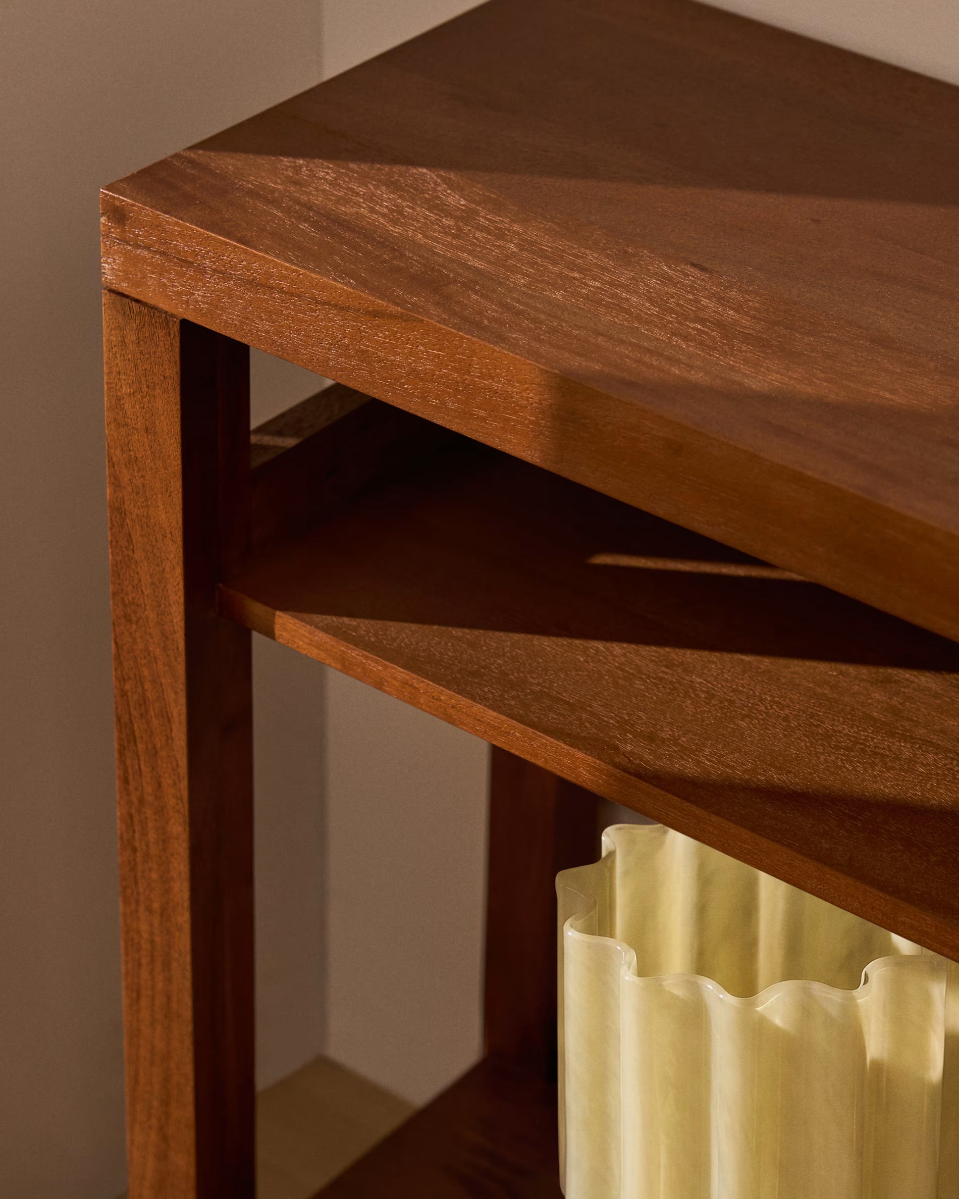 NORANI lite console van acaciahout en fineer
