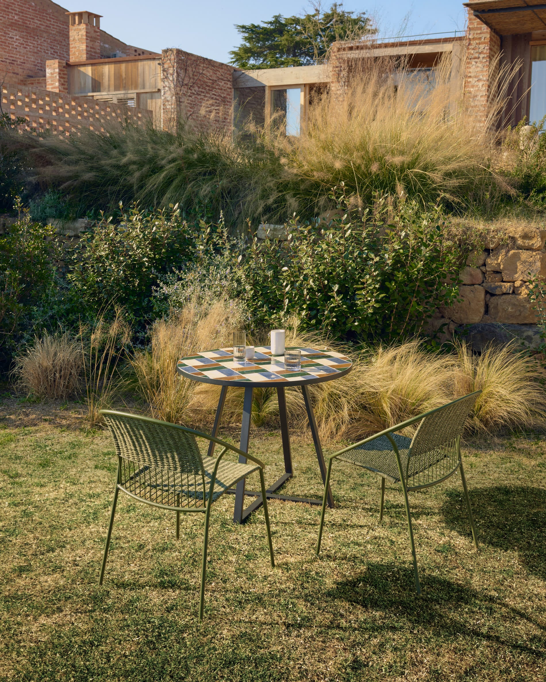 TELLA Multicolored Garden Table with Graphite Base