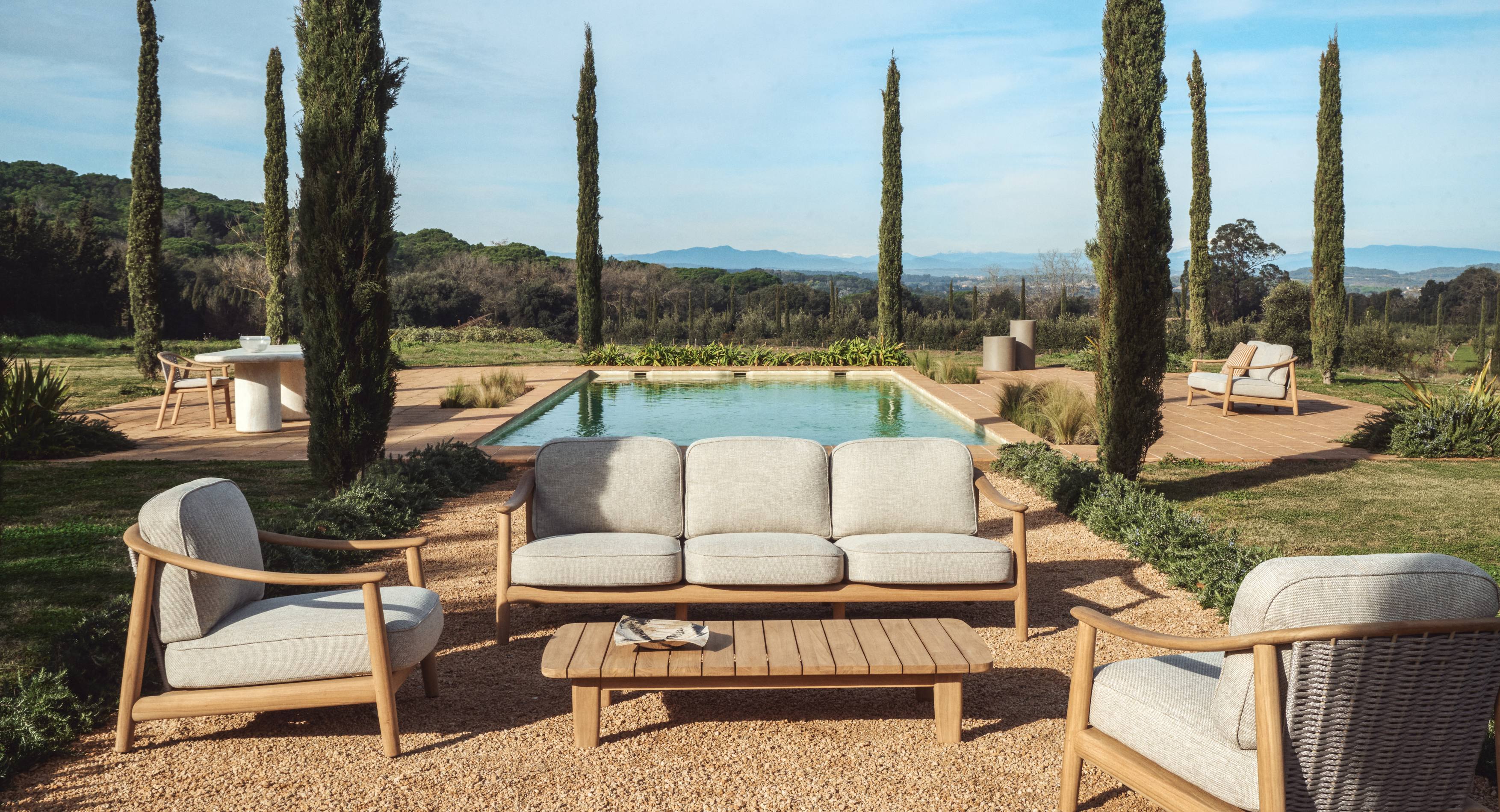 Tuinstoel ELUNDA van licht teakhout