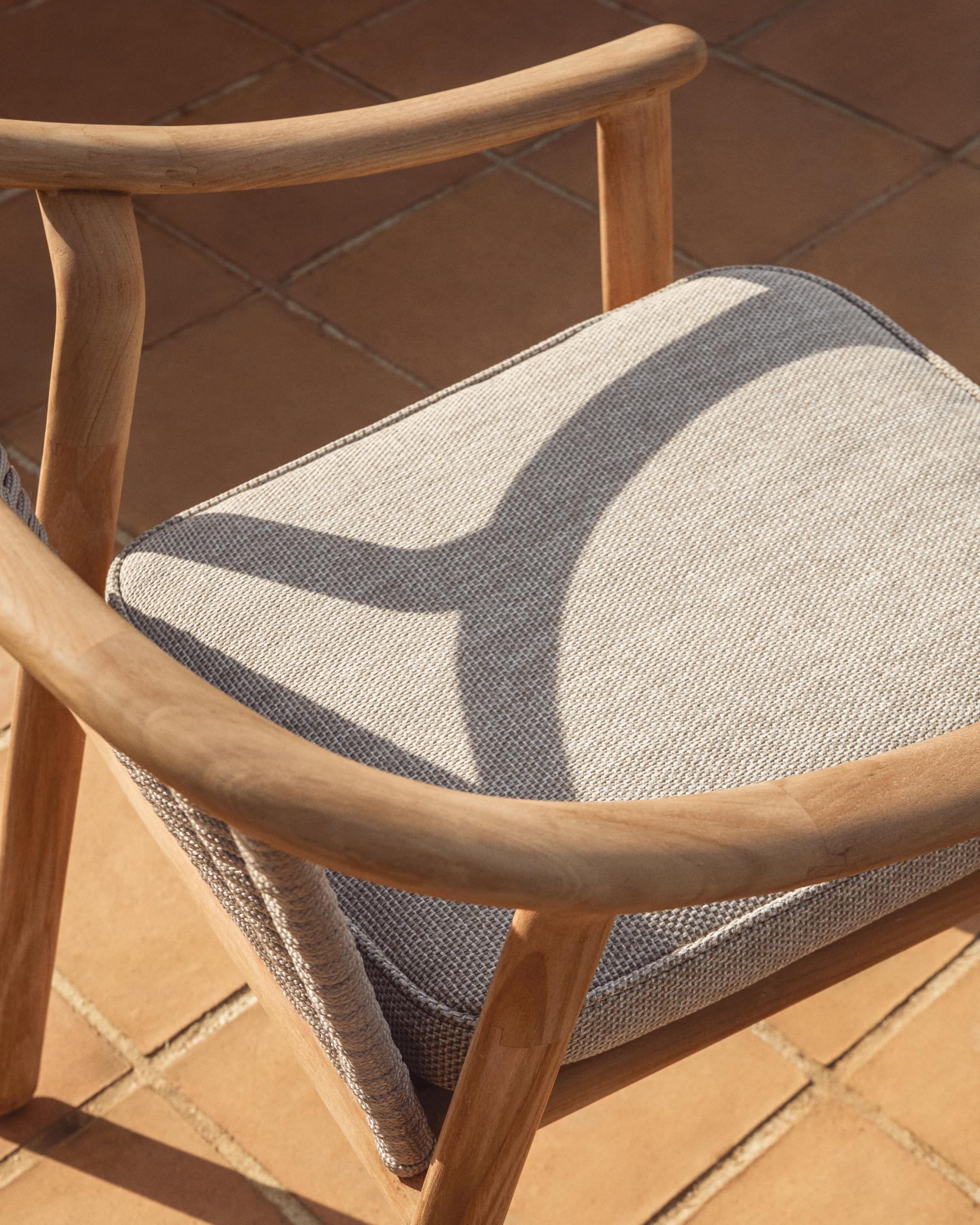 Tuinstoel ELUNDA van licht teakhout