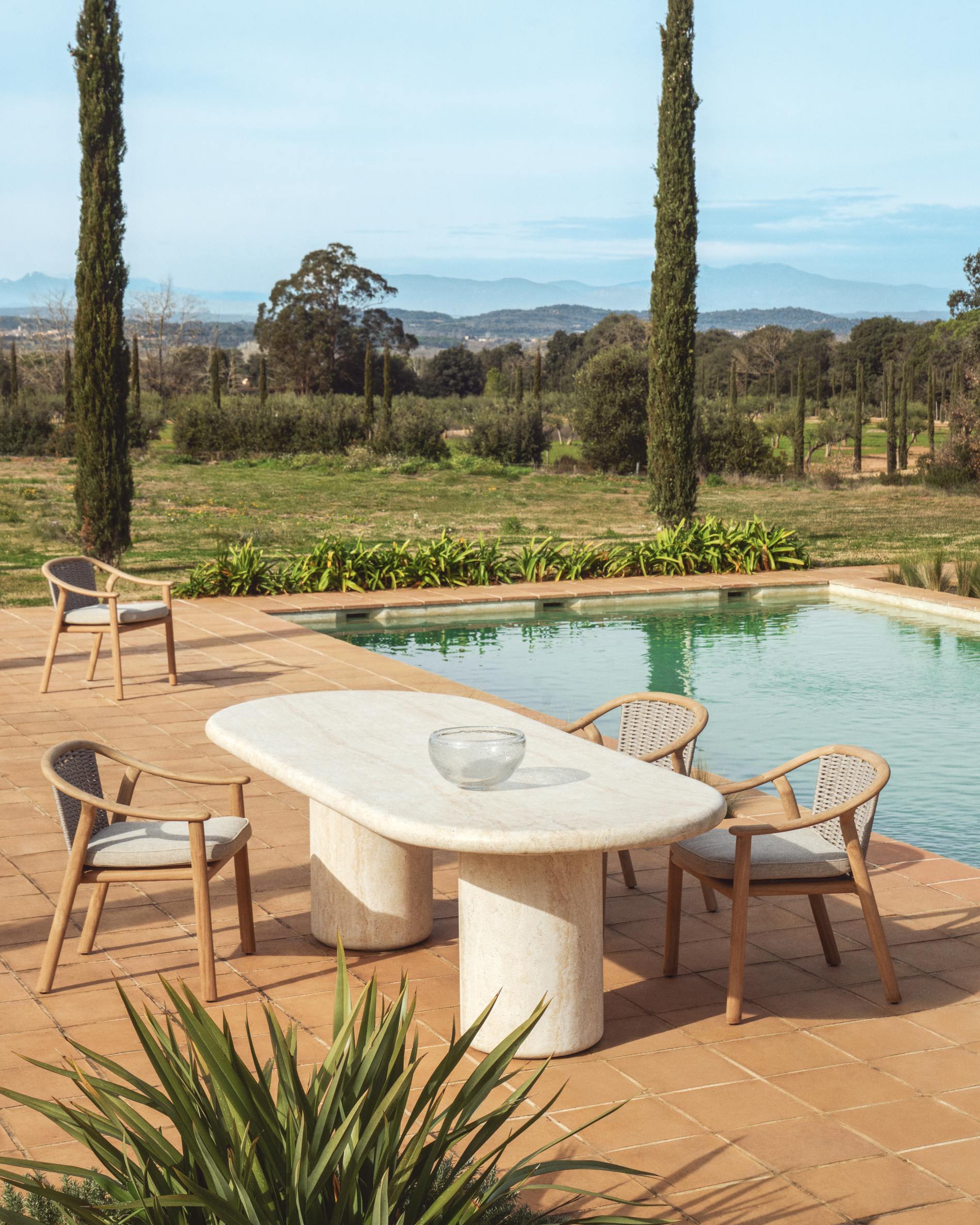 Tuinstoel ELUNDA van licht teakhout