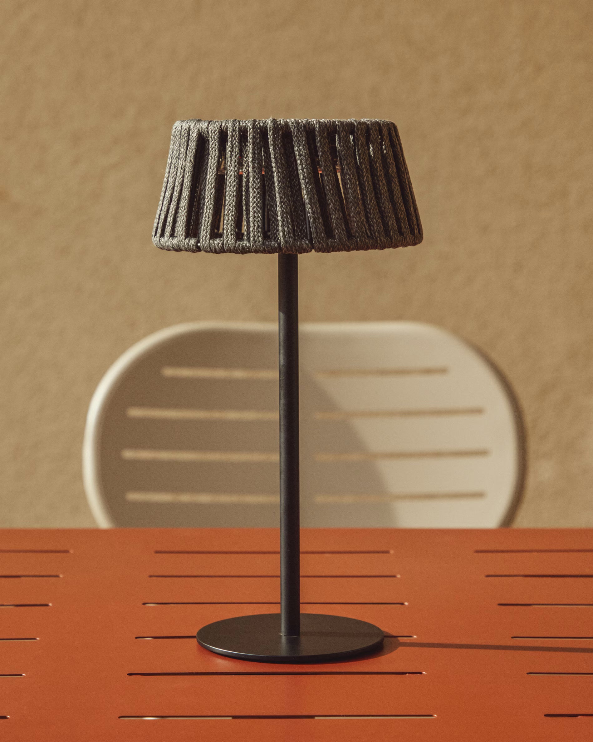 Zwarte ALDET solar tuinlamp