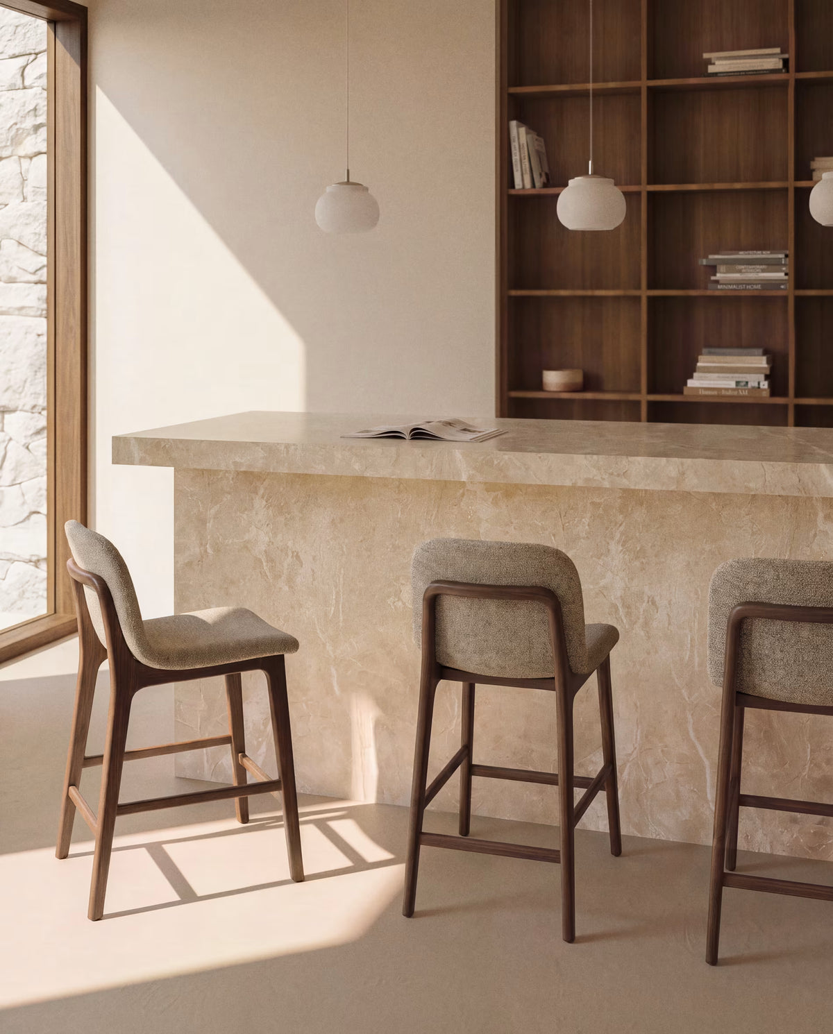 Hocker ELNOR bruin chenille met een eiken basis