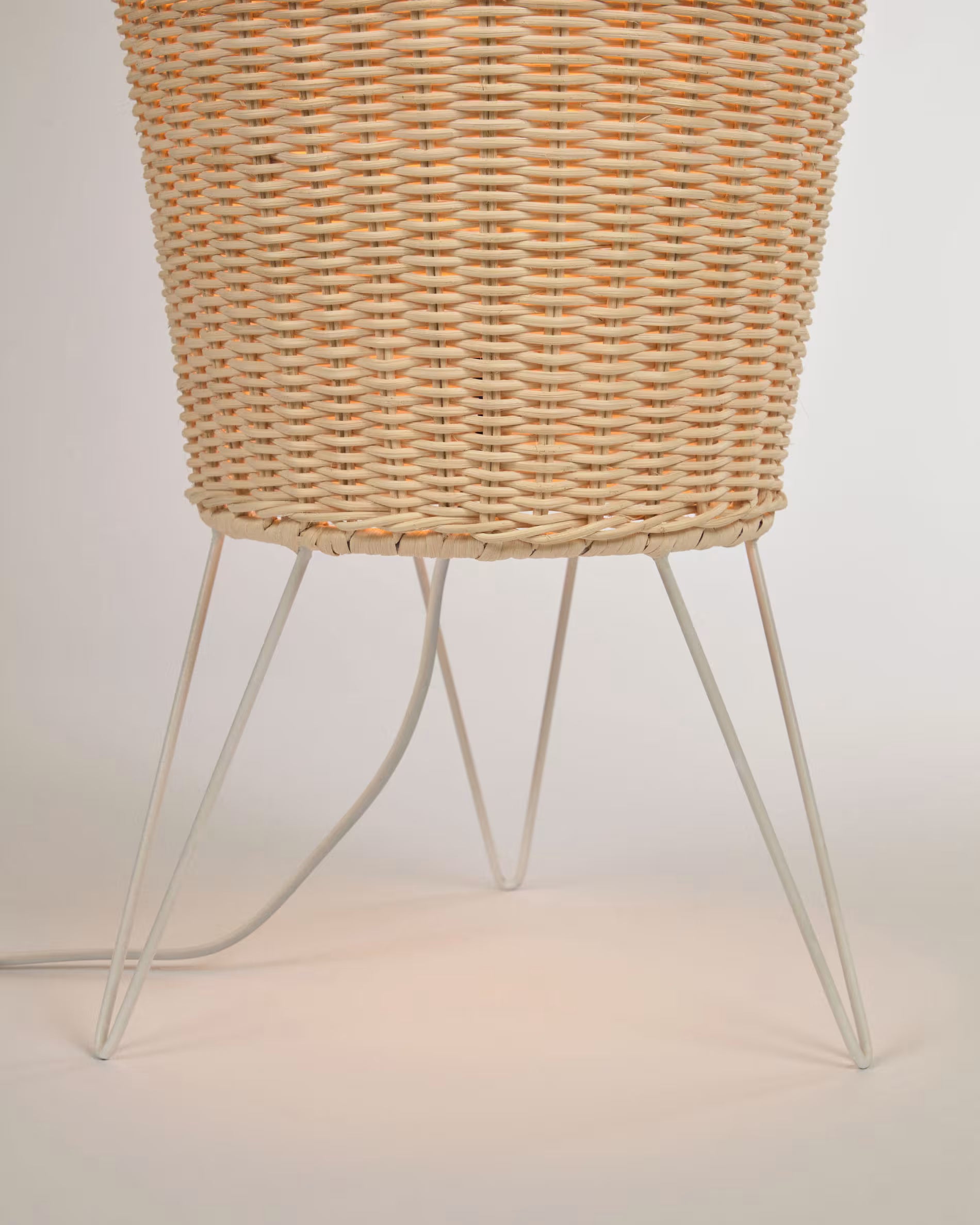 Vloerlamp KAMARIA van riet
