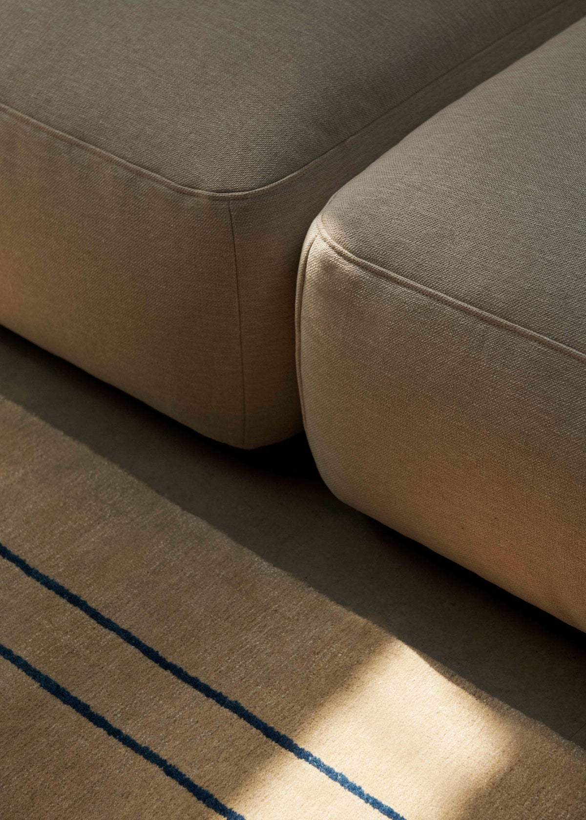Modulaire linkerhoekbank 3-zits DEVELIUS MELLOW gestoffeerd