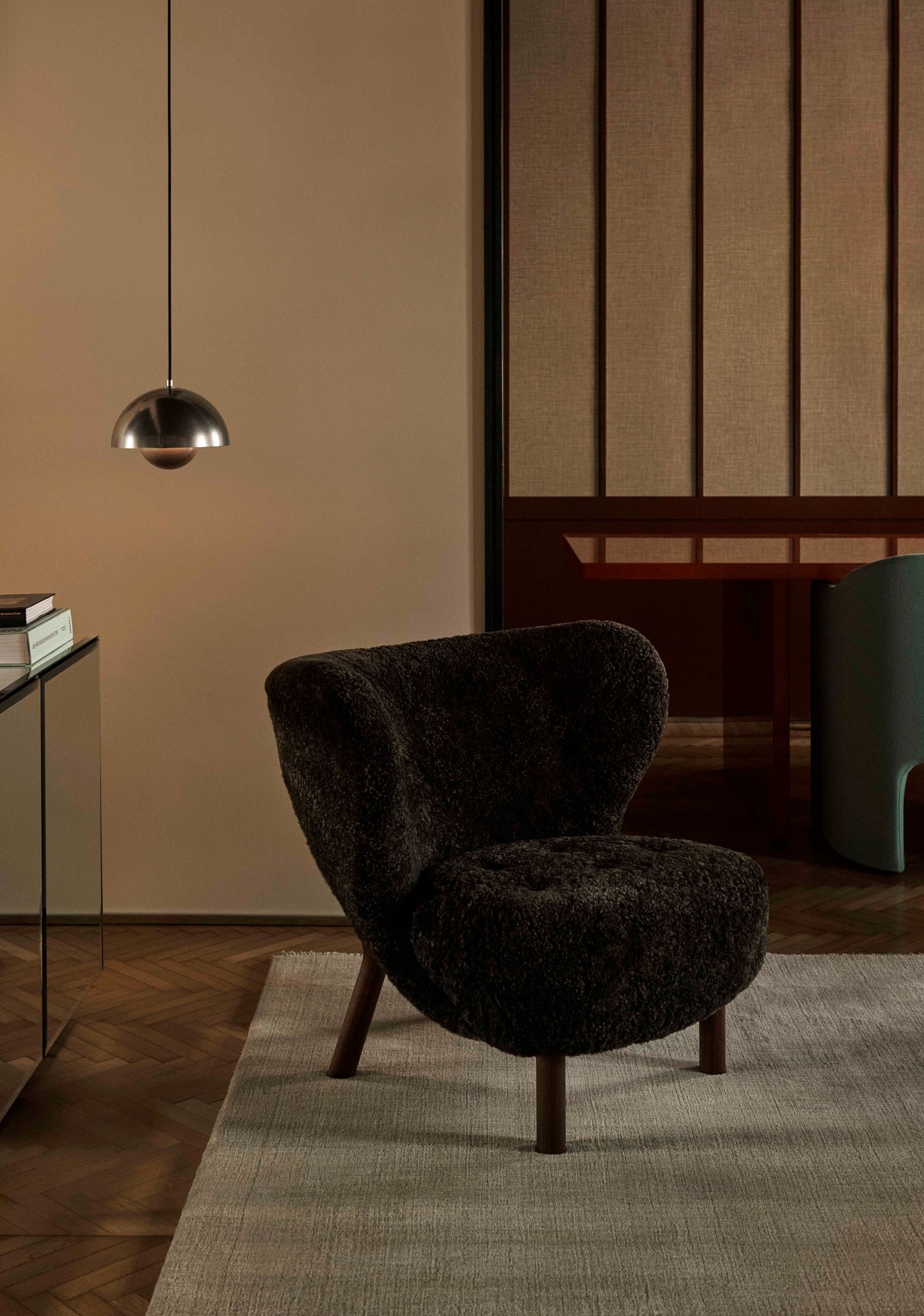 Gestoffeerde LOAFER SC24 fauteuil met armleuningen