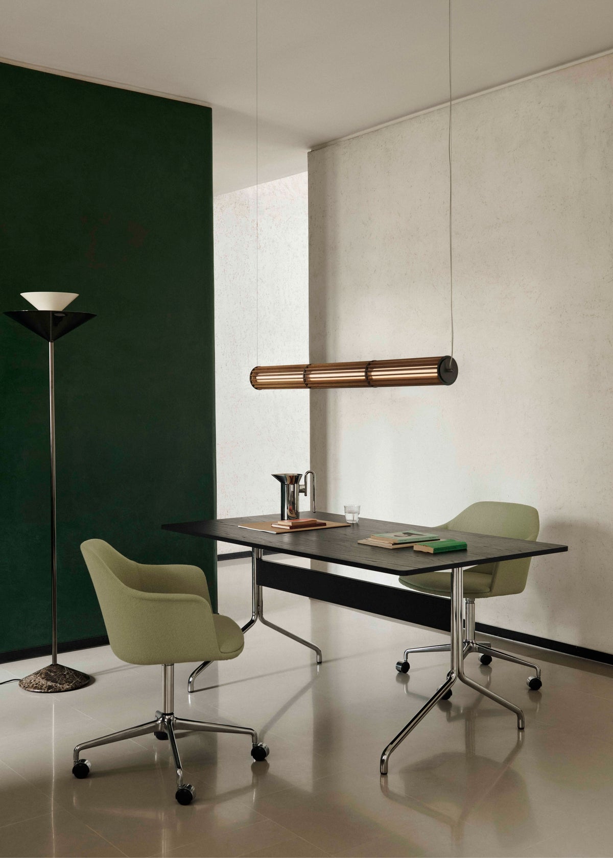 Gecoate eiken PAVILION tafel met verchroomde basis