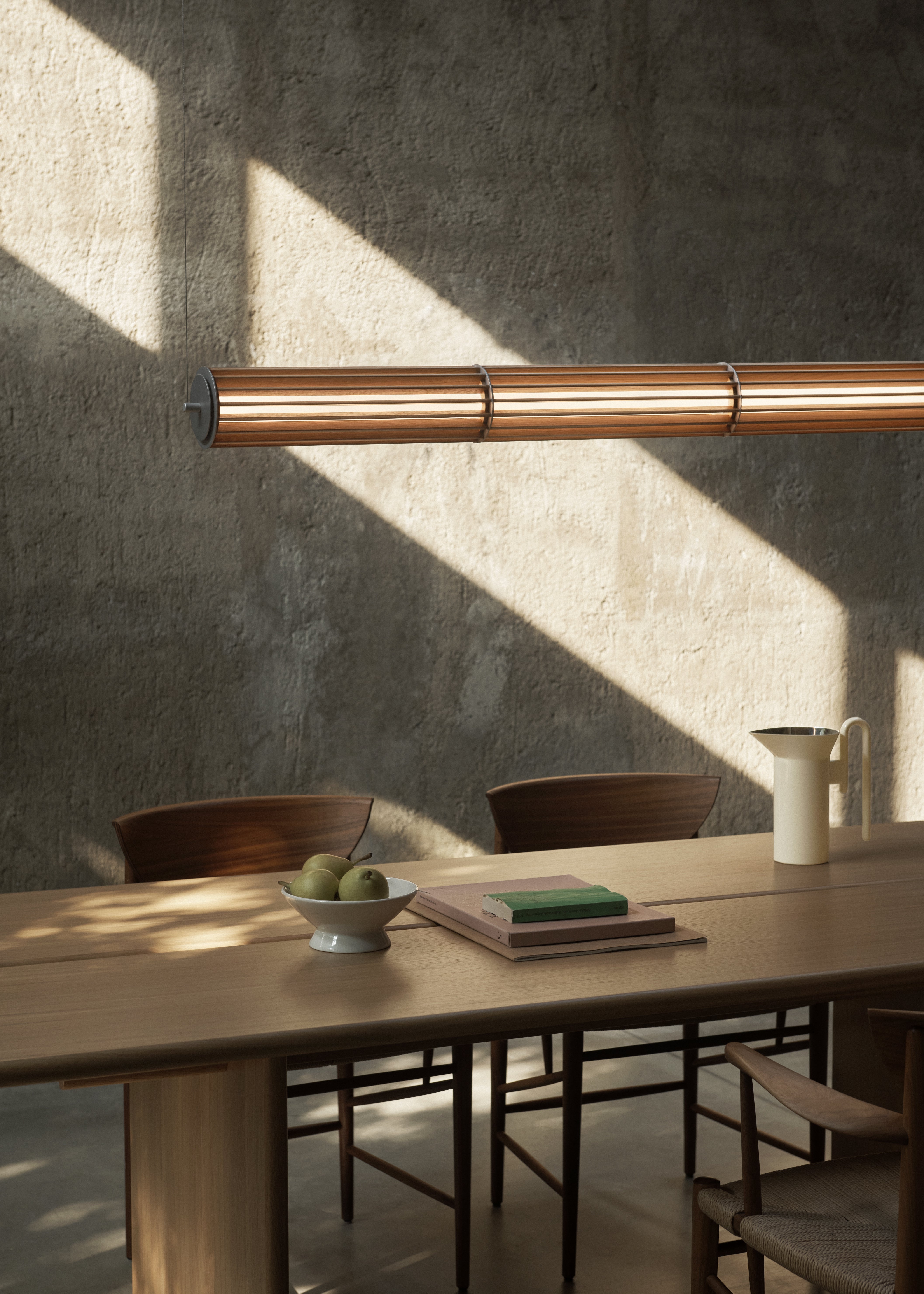 Hanglamp NUMBRA TY1 van aluminium met eikenhout