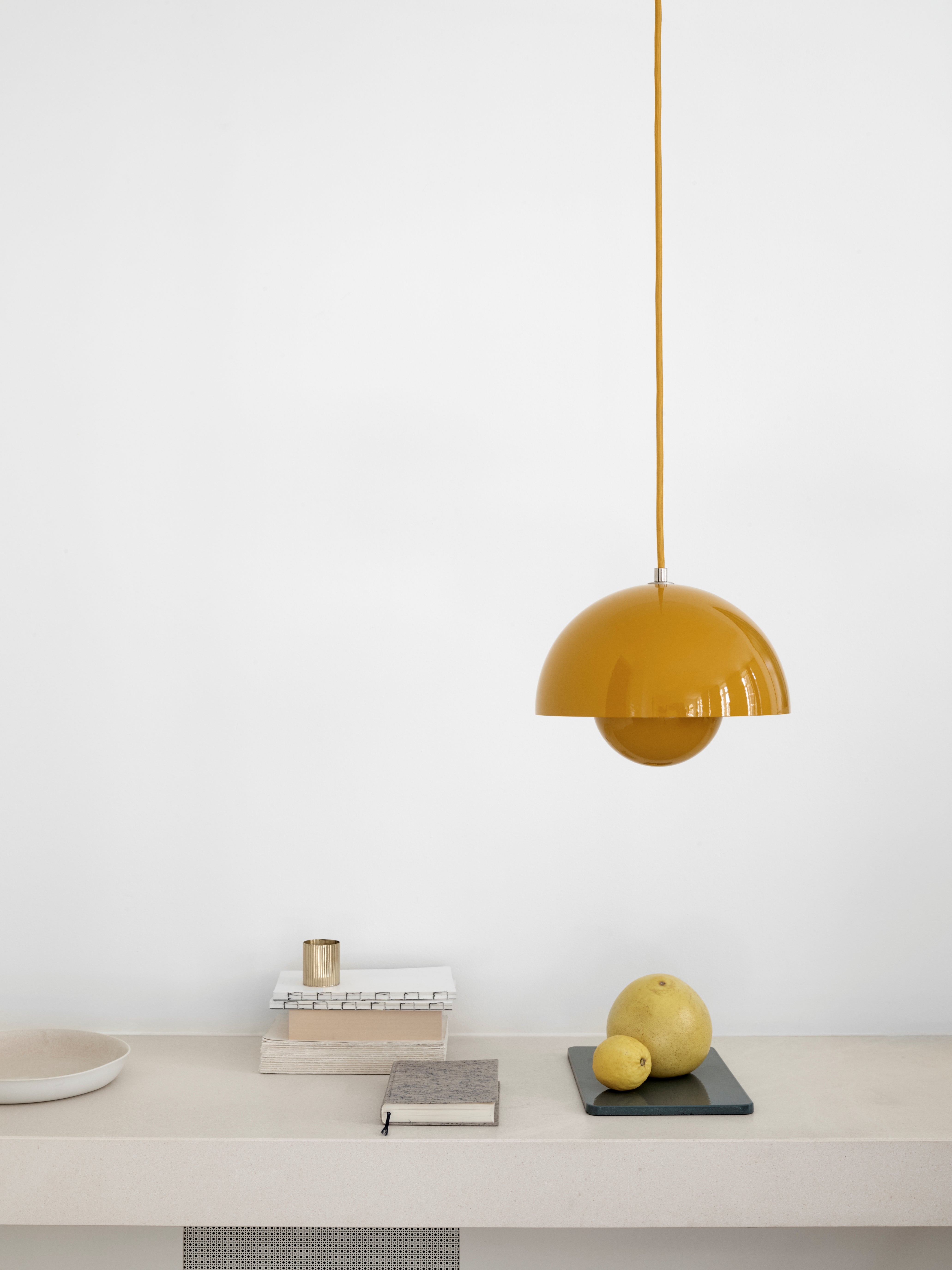Hanglamp FLOWERPOT mosterdkleur