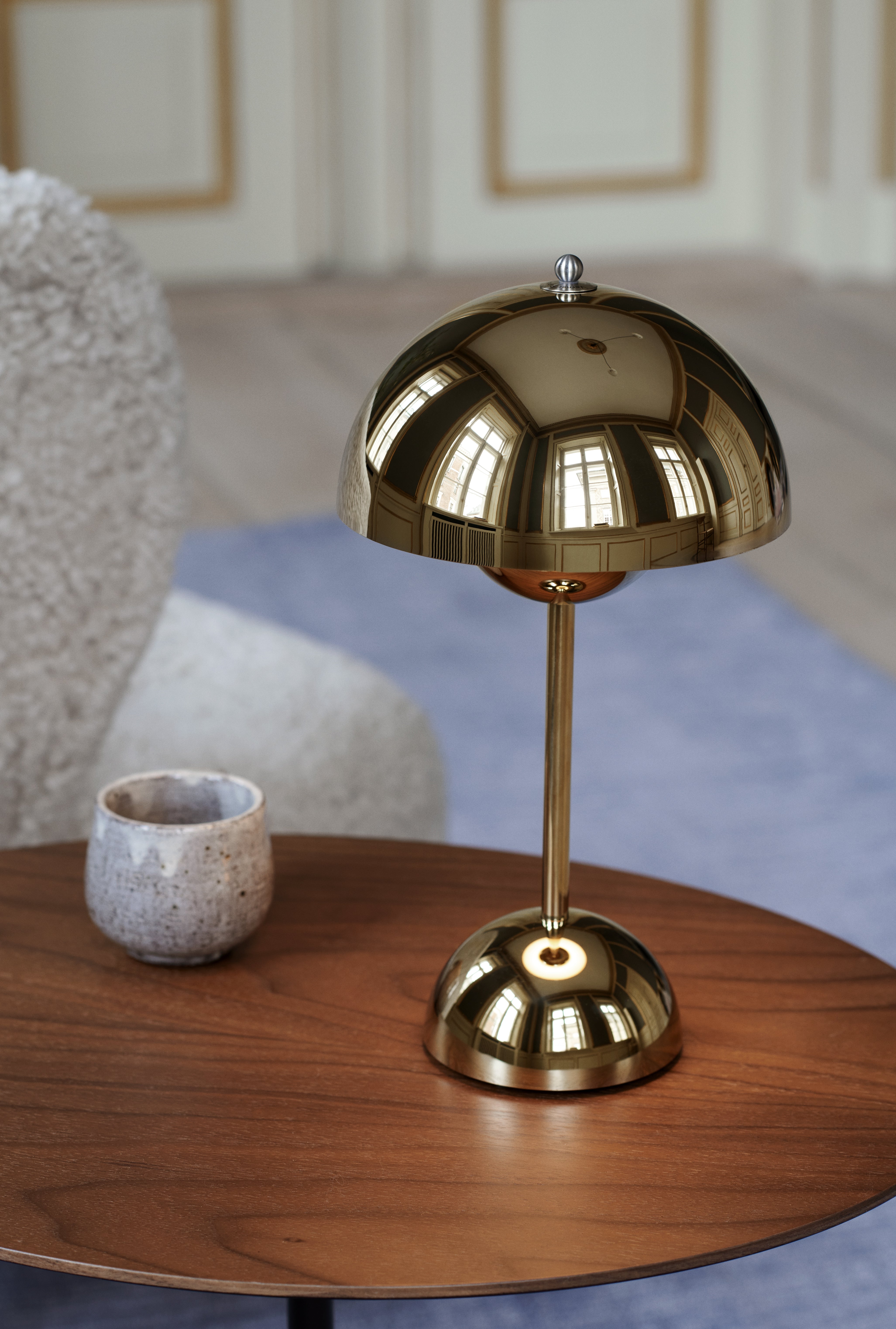 Draagbare lamp FLOWERPOT VP9 in messing