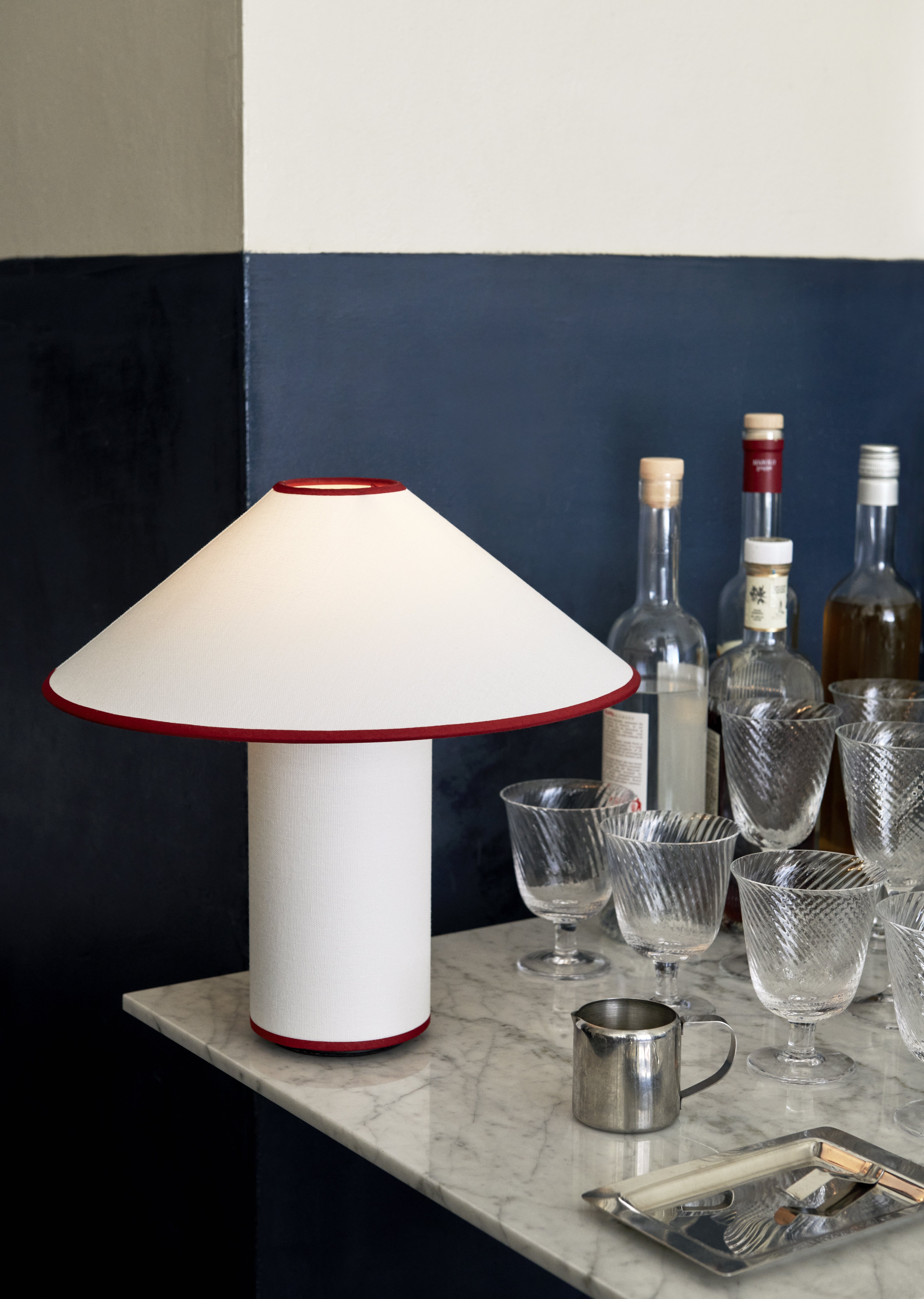 Tafellamp COLETTE ATD6 wit met rode afwerking