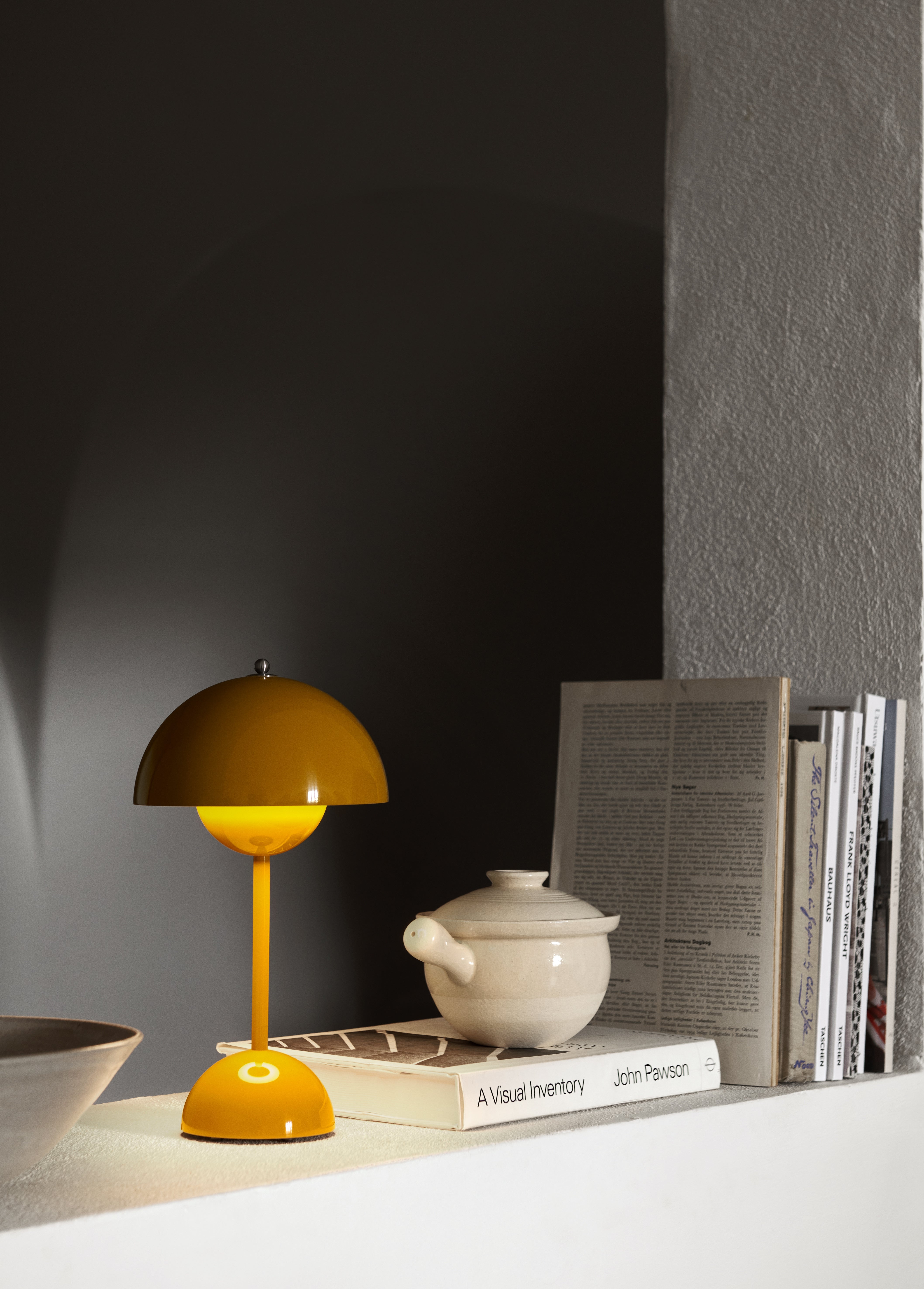 Draagbare lamp FLOWERPOT VP9 mosterdkleurig
